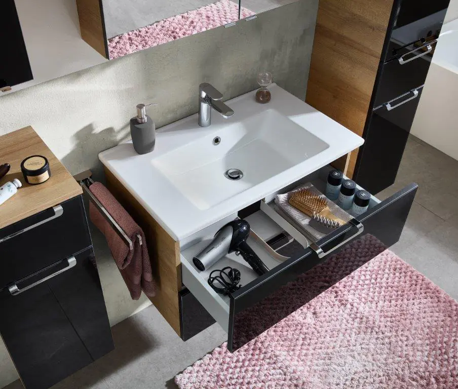 Pelipal Bad-Waschtischunterschrank mit Keramikwaschtisch Münster Riviera Eiche Dekor schwarz 75 x 54 cm Pelipal Bad-Waschtischunterschrank mit Keramikwaschtisch Münster Riviera Eiche Dekor schwarz 75 x 54 cm