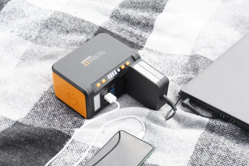 Technaxx mini Powerstation TX-205 80 Watt, 20 Ah Quick Charge 3.0 Technaxx mini Powerstation TX-205 80 Watt, 20 Ah Quick Charge 3.0