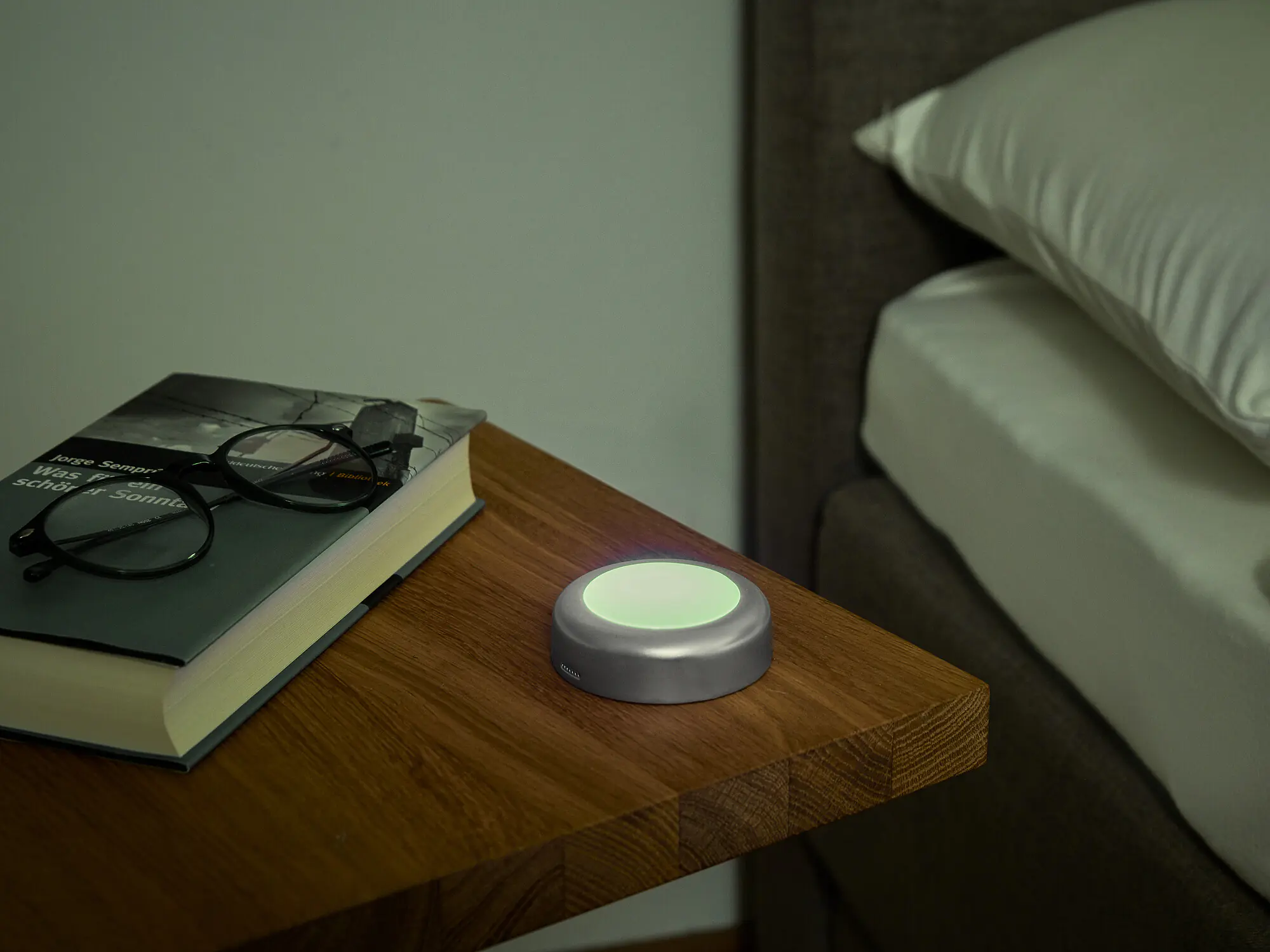 Osram Smart Akku-Schrankleuchte Dot-it Twist and Shake RGBW