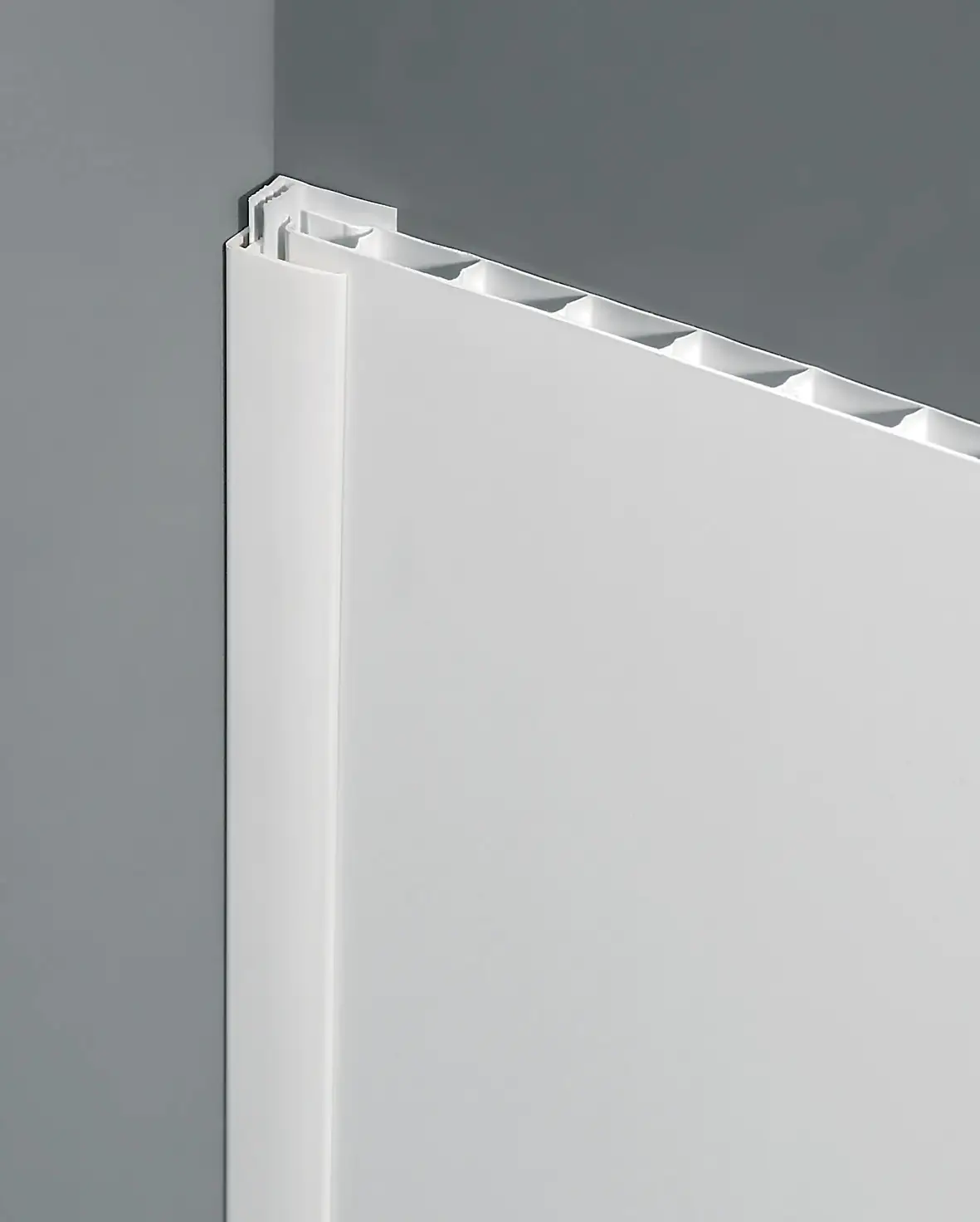 Abschlussleiste für Paneele 5-8 mm Stärkte 260 cm lang alufarben Abschlussleiste für Paneele 5-8 mm Stärkte 260 cm lang alufarben