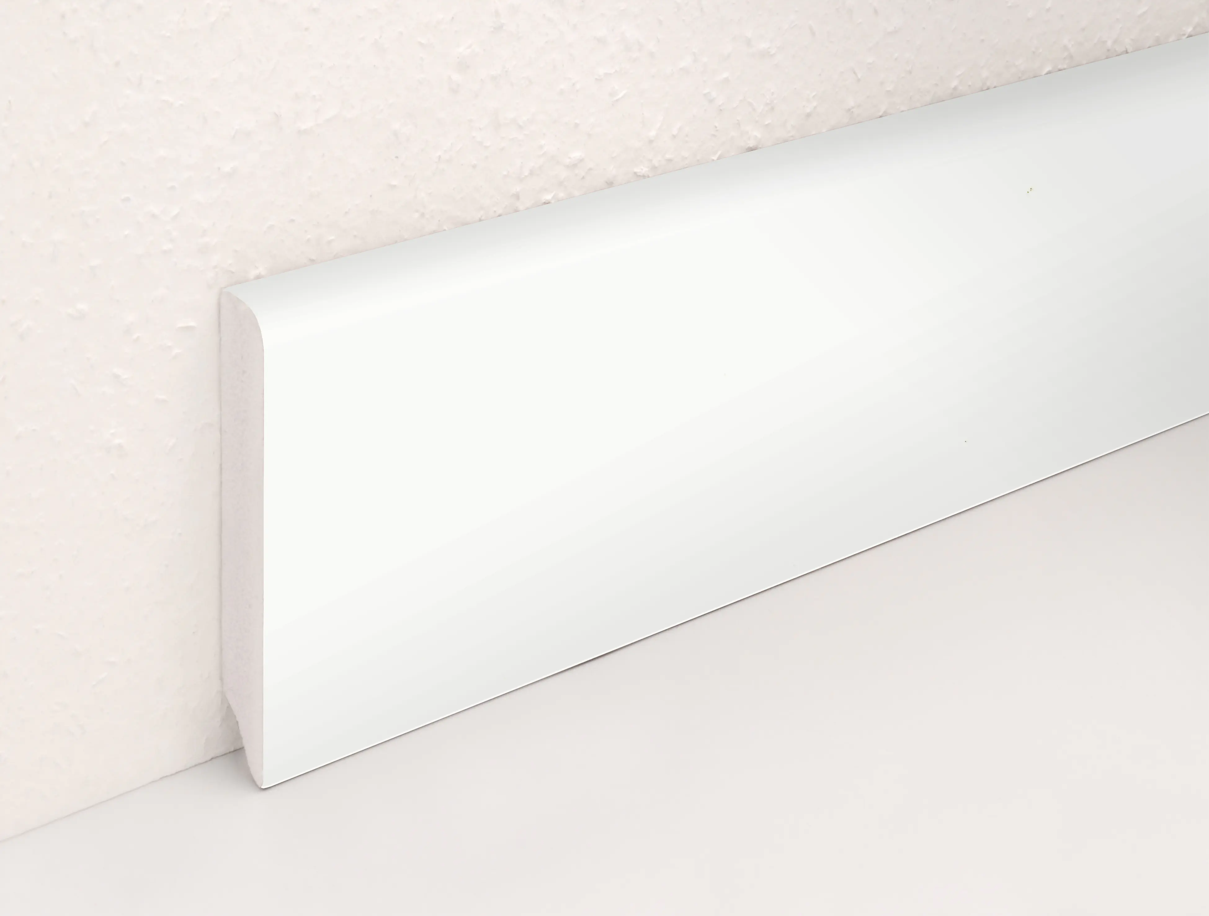 Neuhofer Fußleiste 196 cm x 60 x 10 mm weiß Neuhofer Fußleiste 196 cm x 60 x 10 mm weiß