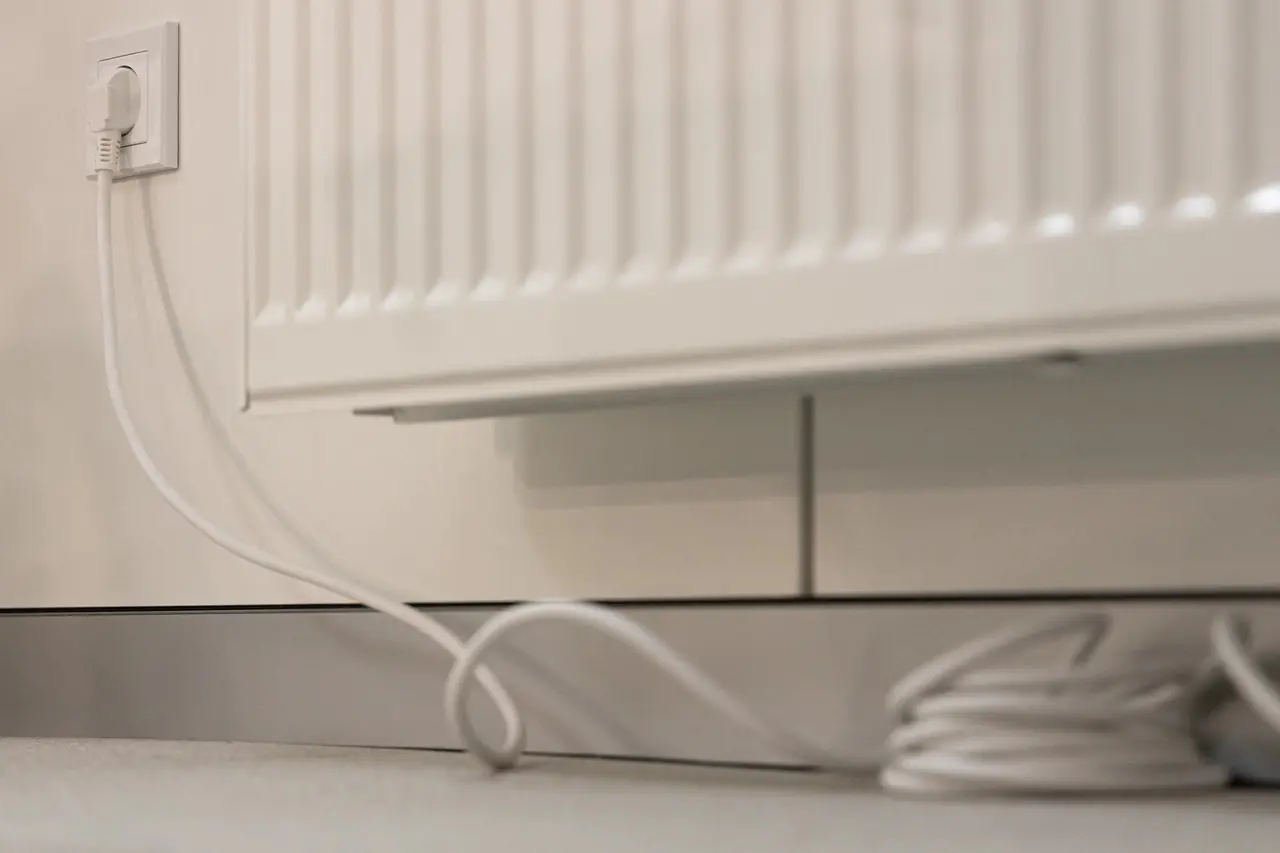 REV Verlängerungskabel 5m H05VV-F 3G 1,5 mm²  weiß  REV Verlängerungskabel 5m H05VV-F 3G 1,5 mm²  weiß