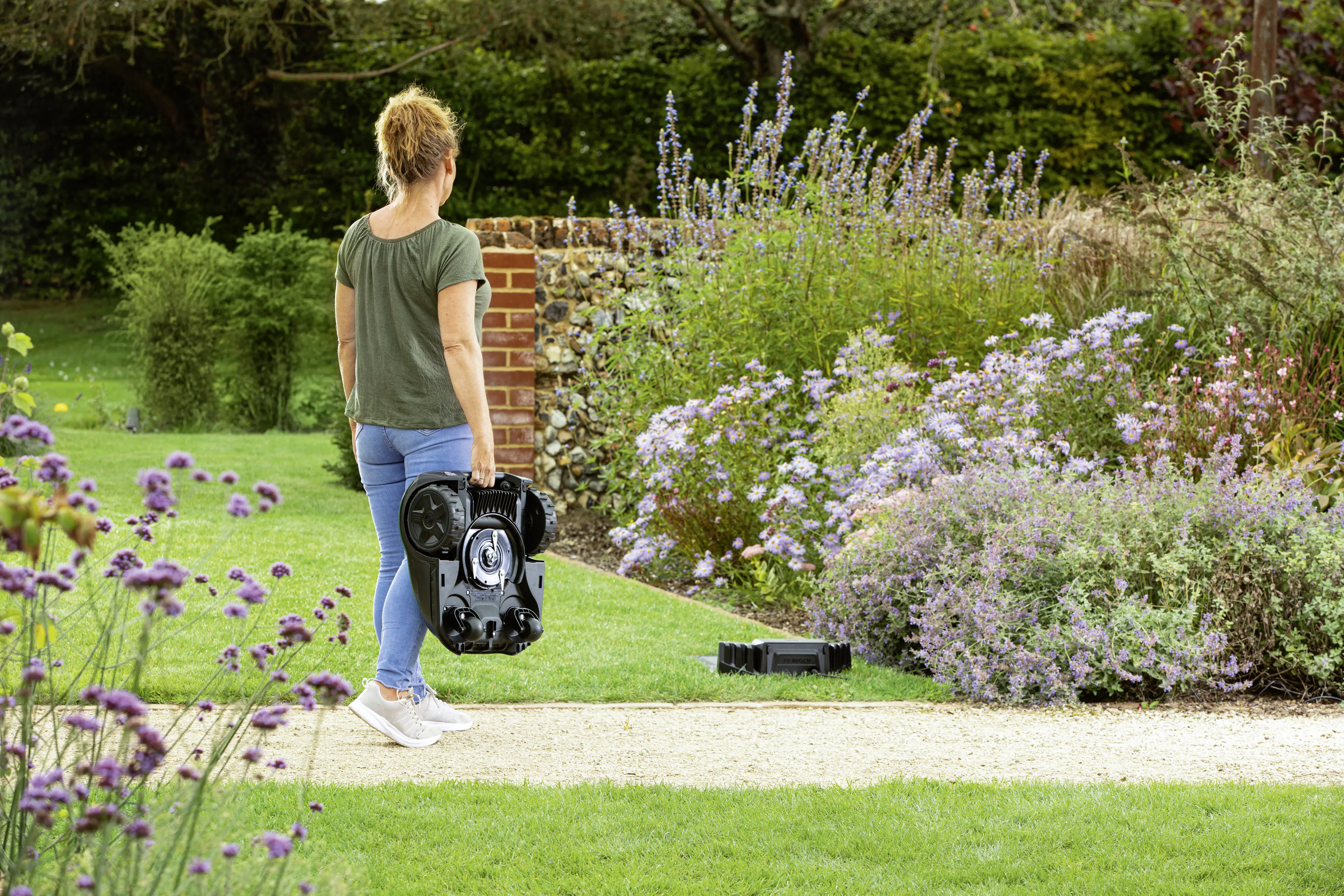 Bosch Mähroboter Indego S+ 500 18V 2,5 Ah mit Akku & Ladestation