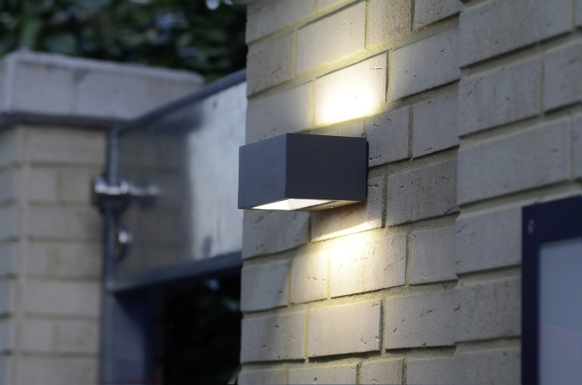 Lutec LED Außenwandleuchte Gemini anthrazit Up- & Downlight