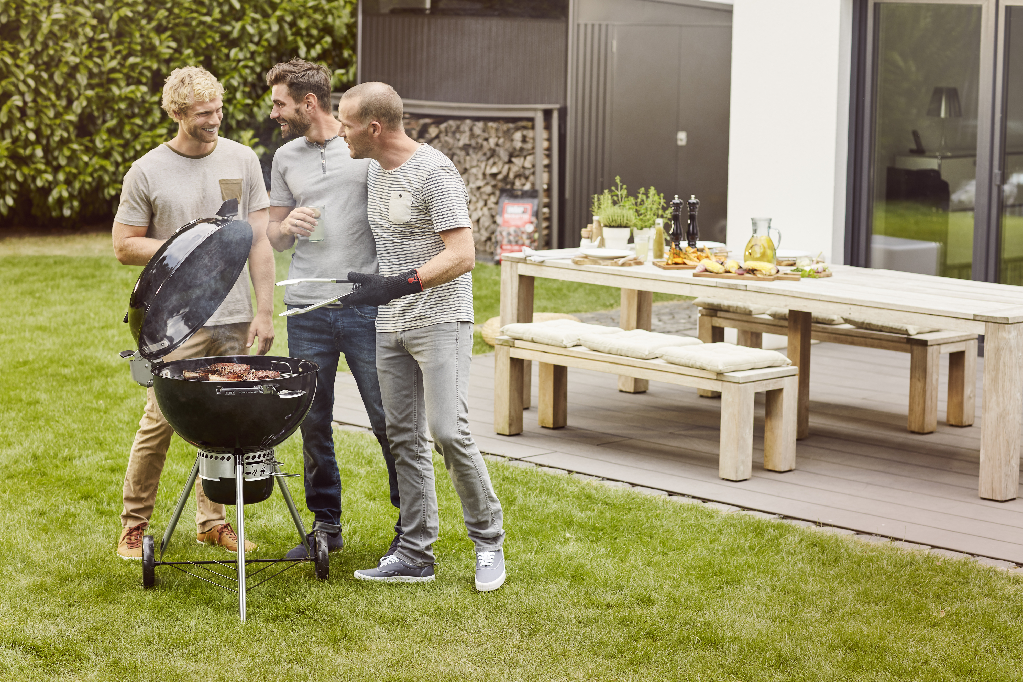 Weber Holzkohlegrill Master-Touch GBS E-5770 Ø 57 cm