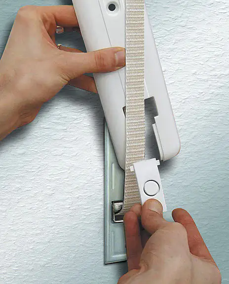 Schellenberg Abdeckplatte FLEXO 10,5 bis 16,0 cm - weiß