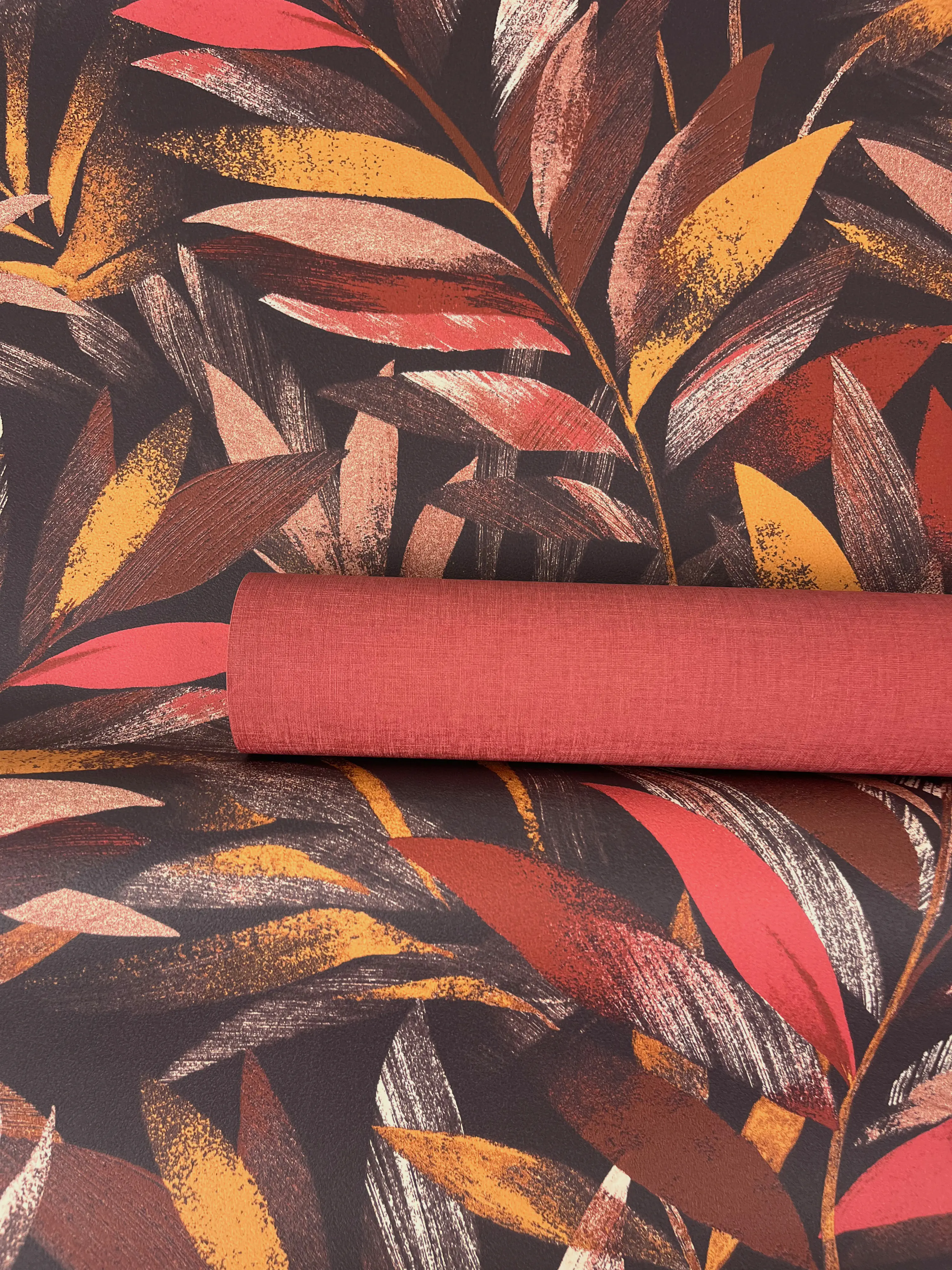 Rasch Vliestapete Muster Blätter dunkelrot senfgelb 10,05 x 0,53 m