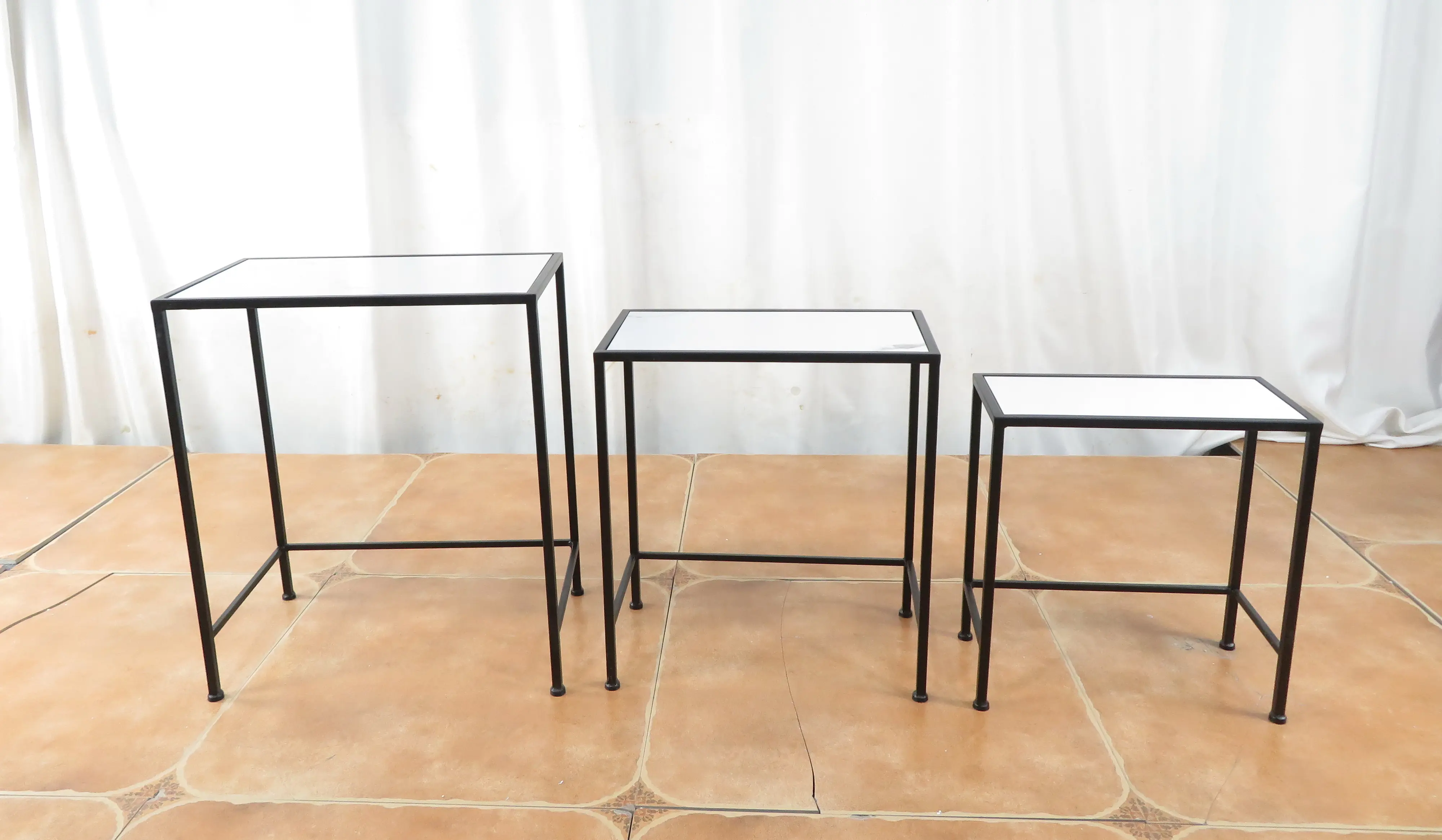 TrendLine Beistelltisch Marmoroptik Metall 50 x 45 x 25 cm schwarz matt 