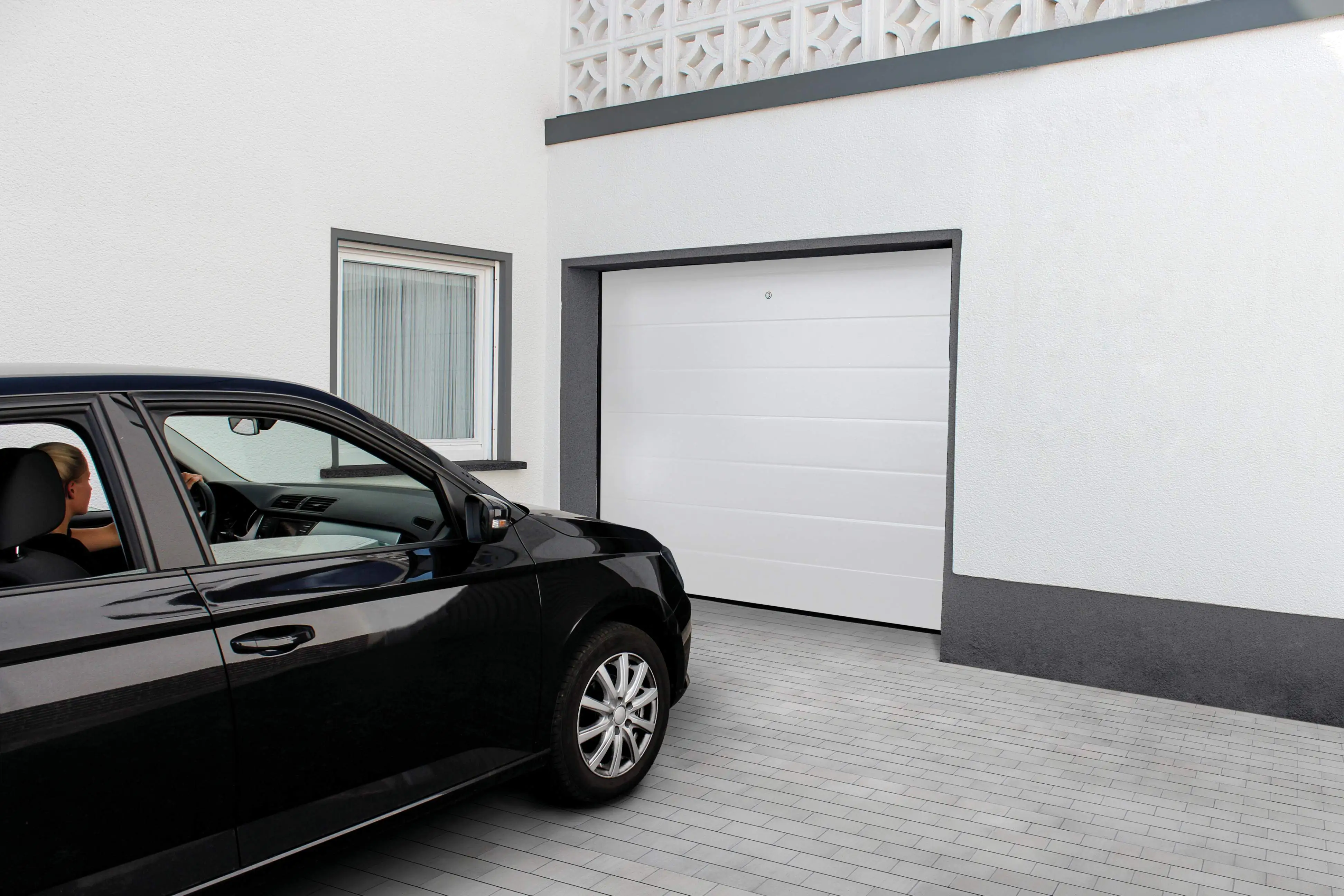 Sektionalgaragentor weiß B x H: 237,5 cm x 212,5 cm inkl. Antrieb