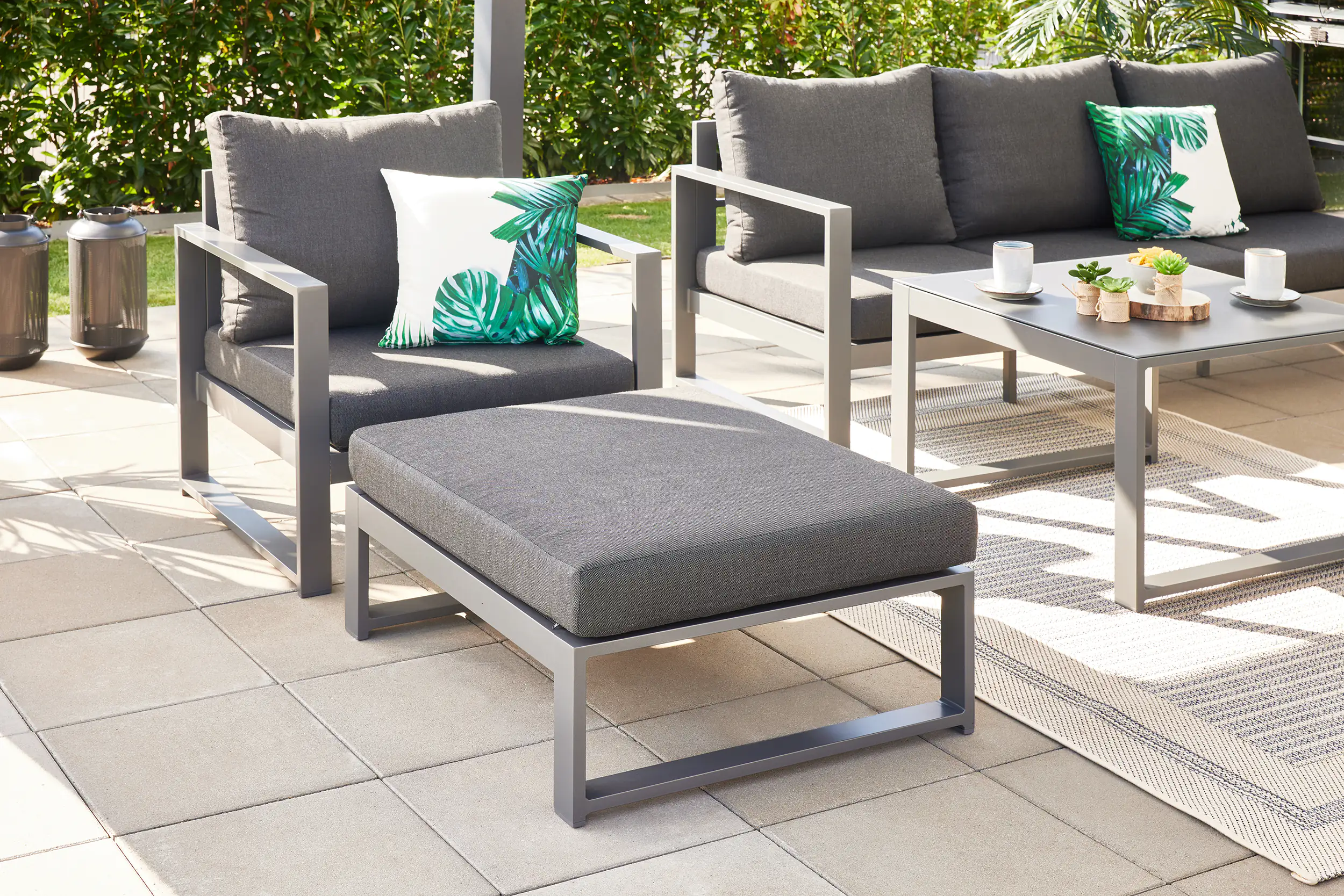 Primaster Lounge-Set Limone inkl. Sitz- und Rückenkissen Primaster Lounge-Set Limone inkl. Sitz- und Rückenkissen