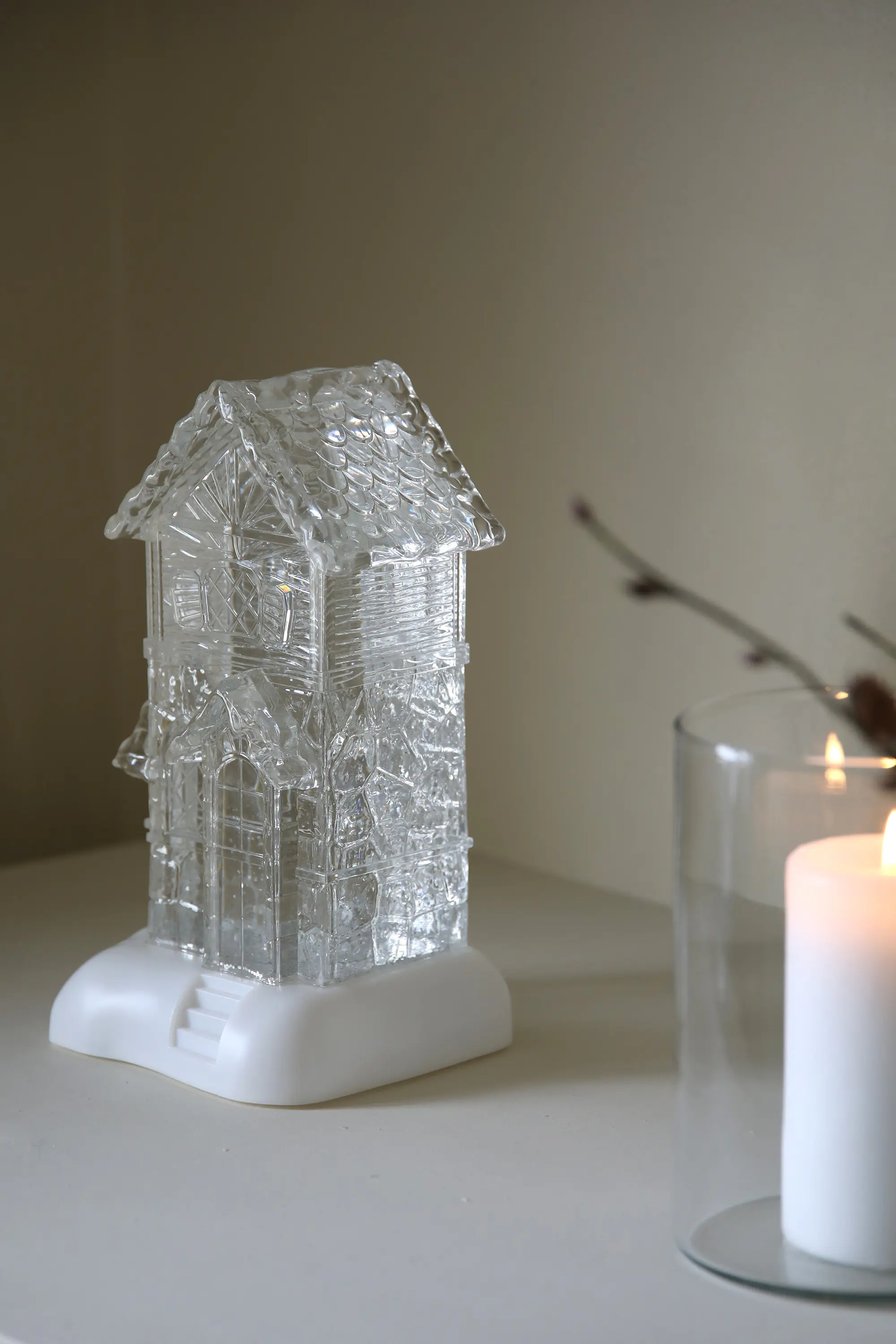 Markslöjd LED Haus Dale batteriebetrieben Acryl 26 x 13 cm transparent-weiß