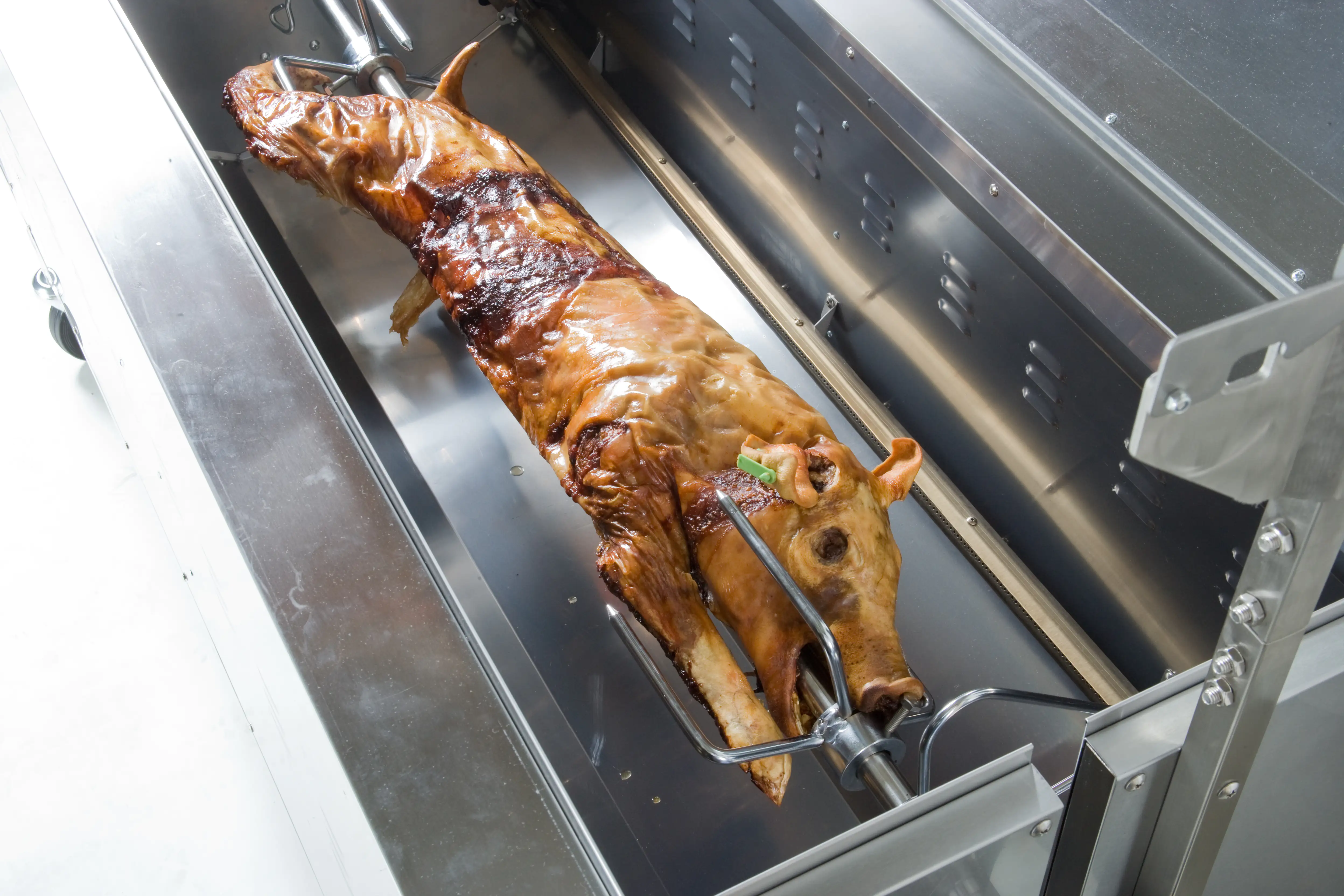 4011964121201_17 Tepro Gasgrill Columbus für Spanferkel, Lamm und Hähnchen