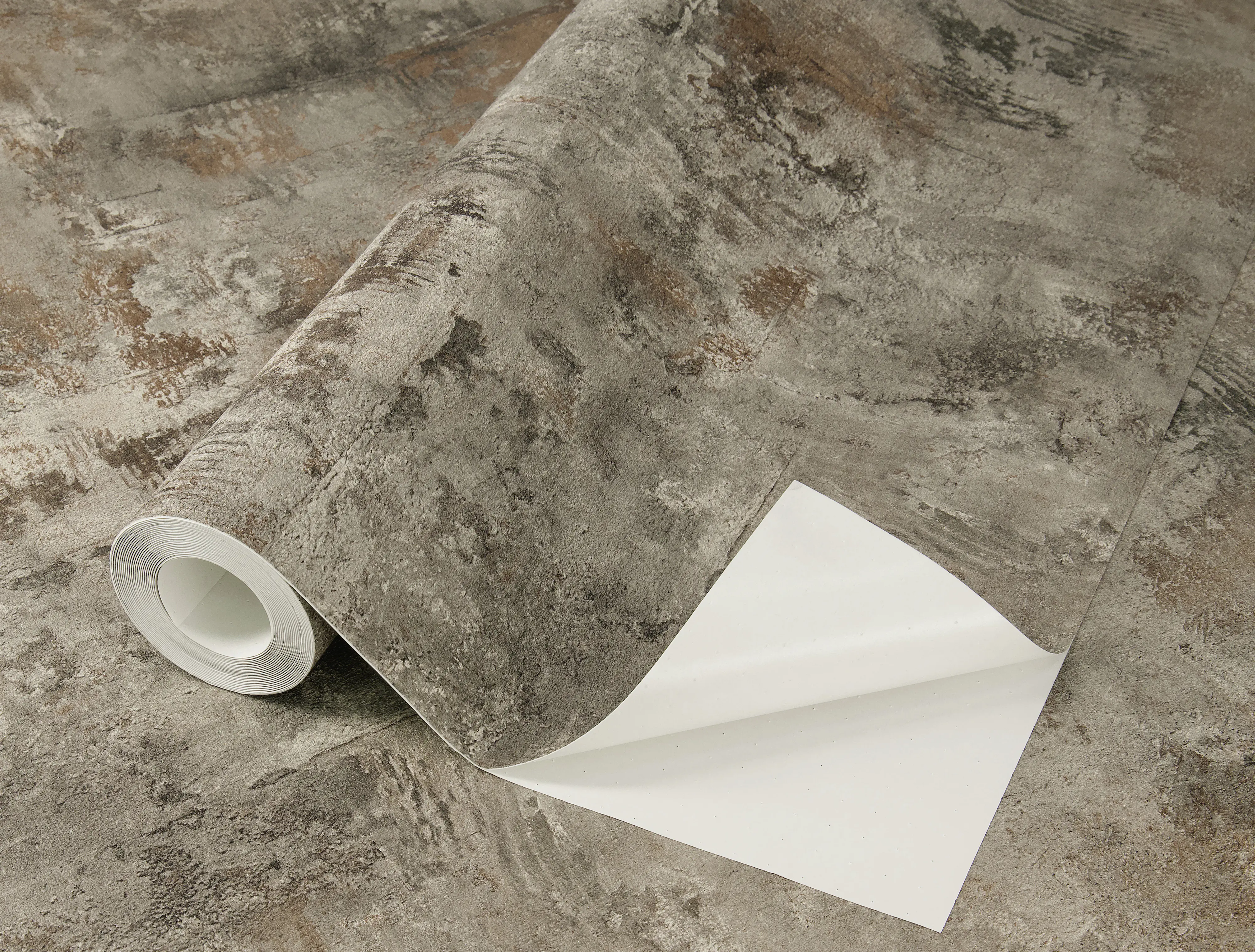 Tesa x Rasch selbstklebende Tapete Atlas Beton grau rost 6 x 0,53 m