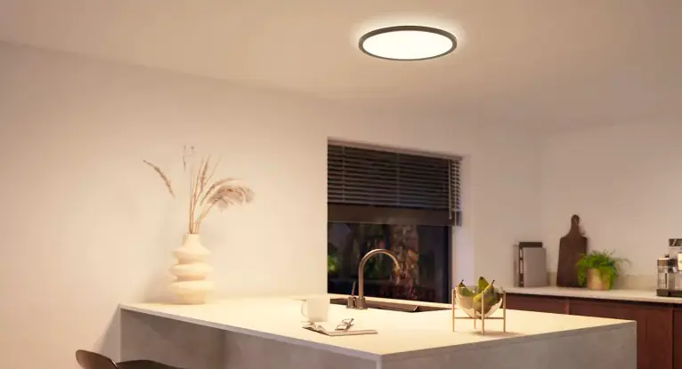 Philips Hue LED Deckenleuchte Tento rund schwarz Ø 42,1 cm warmweiß-kaltweiß Philips Hue LED Deckenleuchte Tento rund schwarz Ø 42,1 cm warmweiß-kaltweiß