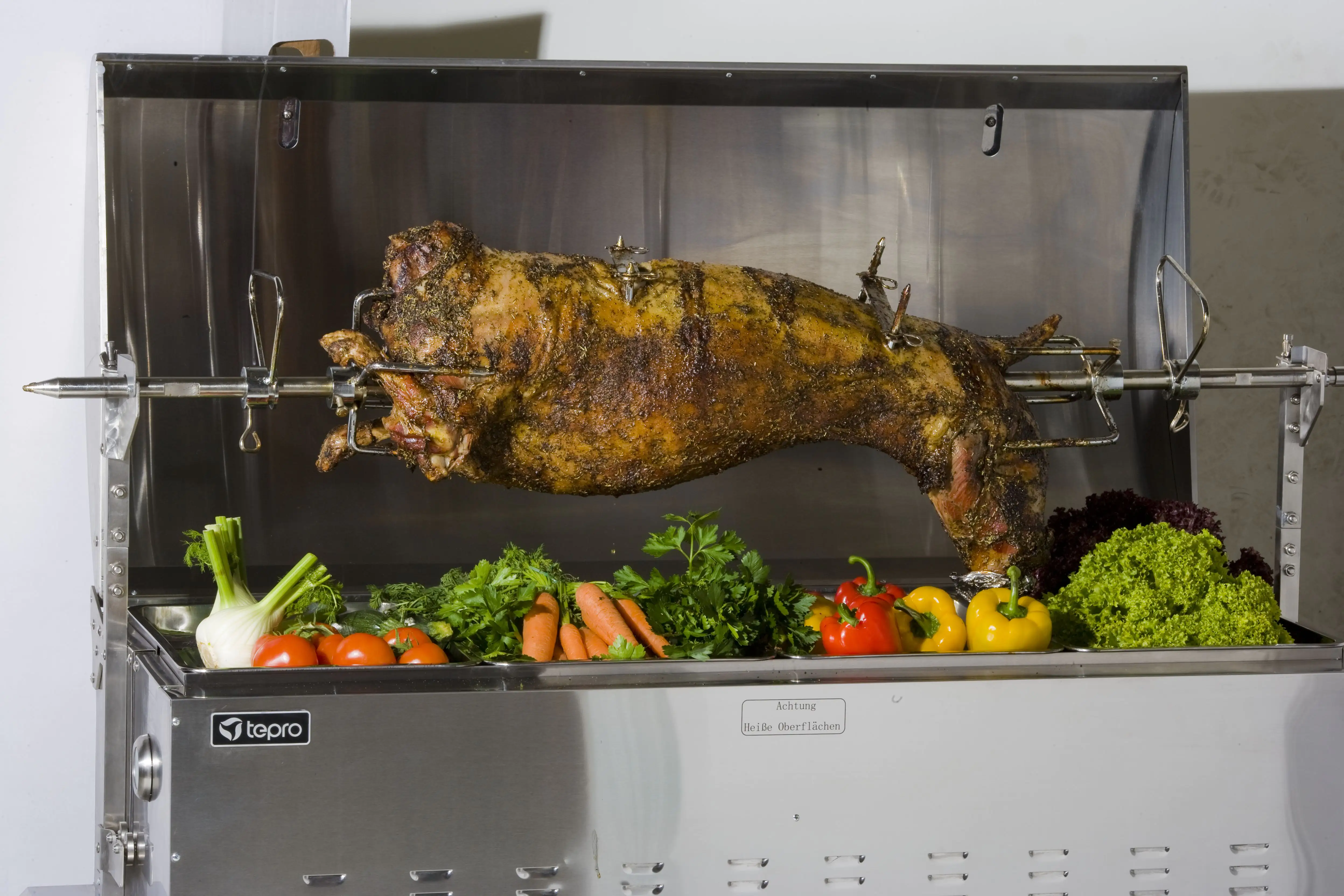 4011964121201_21 Tepro Gasgrill Columbus für Spanferkel, Lamm und Hähnchen