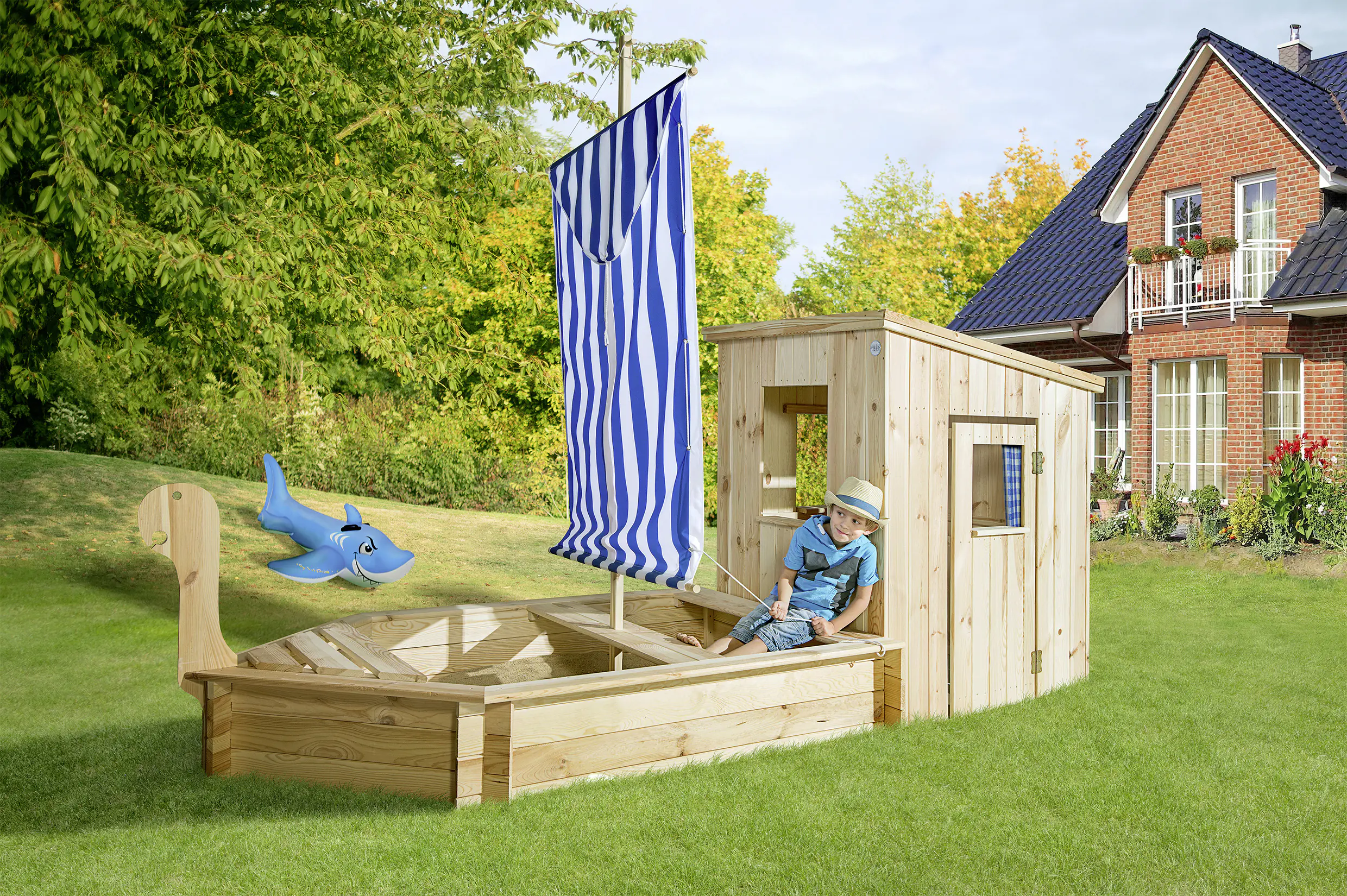 Weka Wikingerschiff Sven mit Kajüte 291 x 116 cm Weka Wikingerschiff Sven mit Kajüte 291 x 116 cm