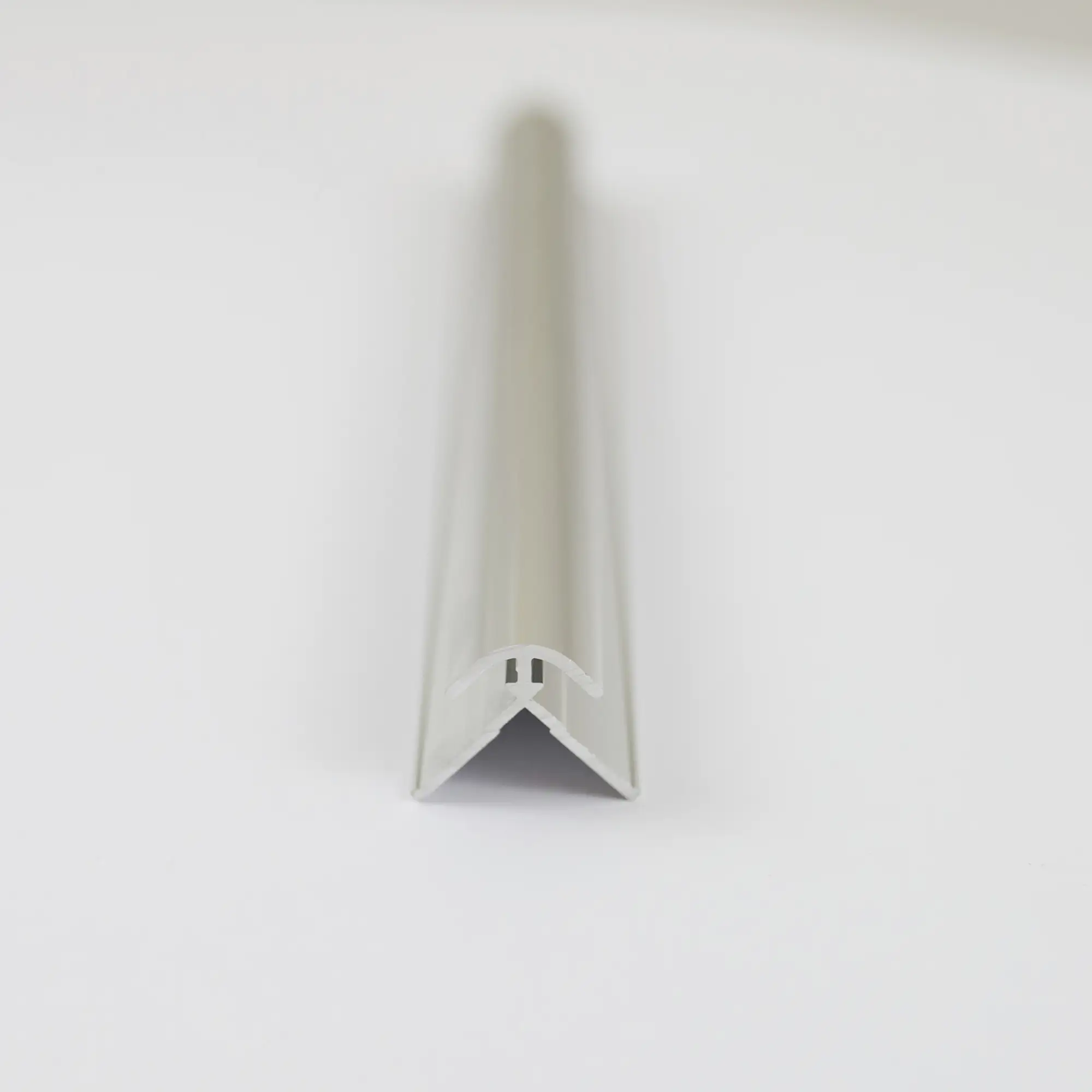 Breuer Profil Ecke aussen 2,3x2,3x255 cm, alu chromeffekt