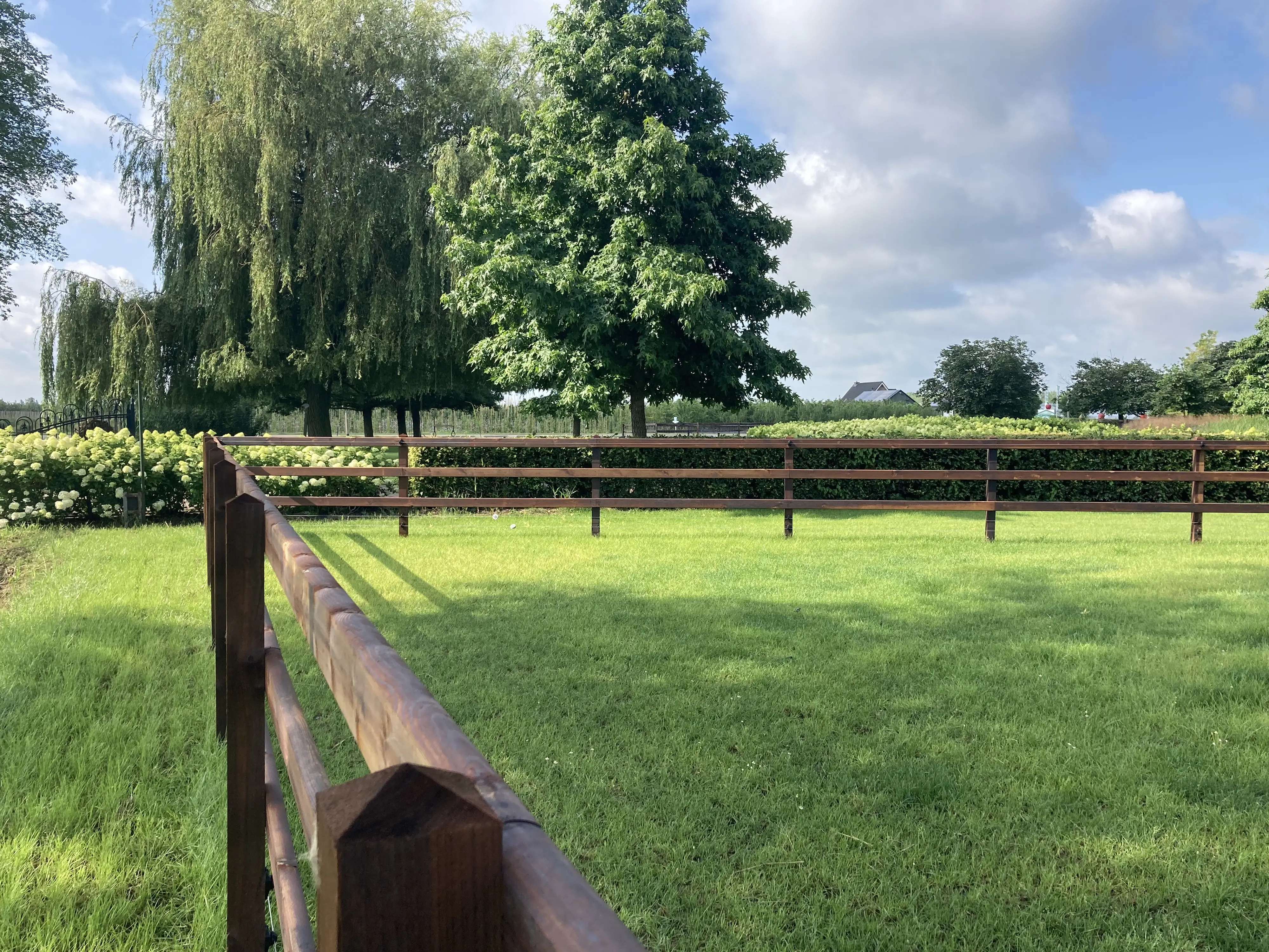 Rundpfahl Koppelzaun 2-reihig Höhe 168-180 cm 315 lfm