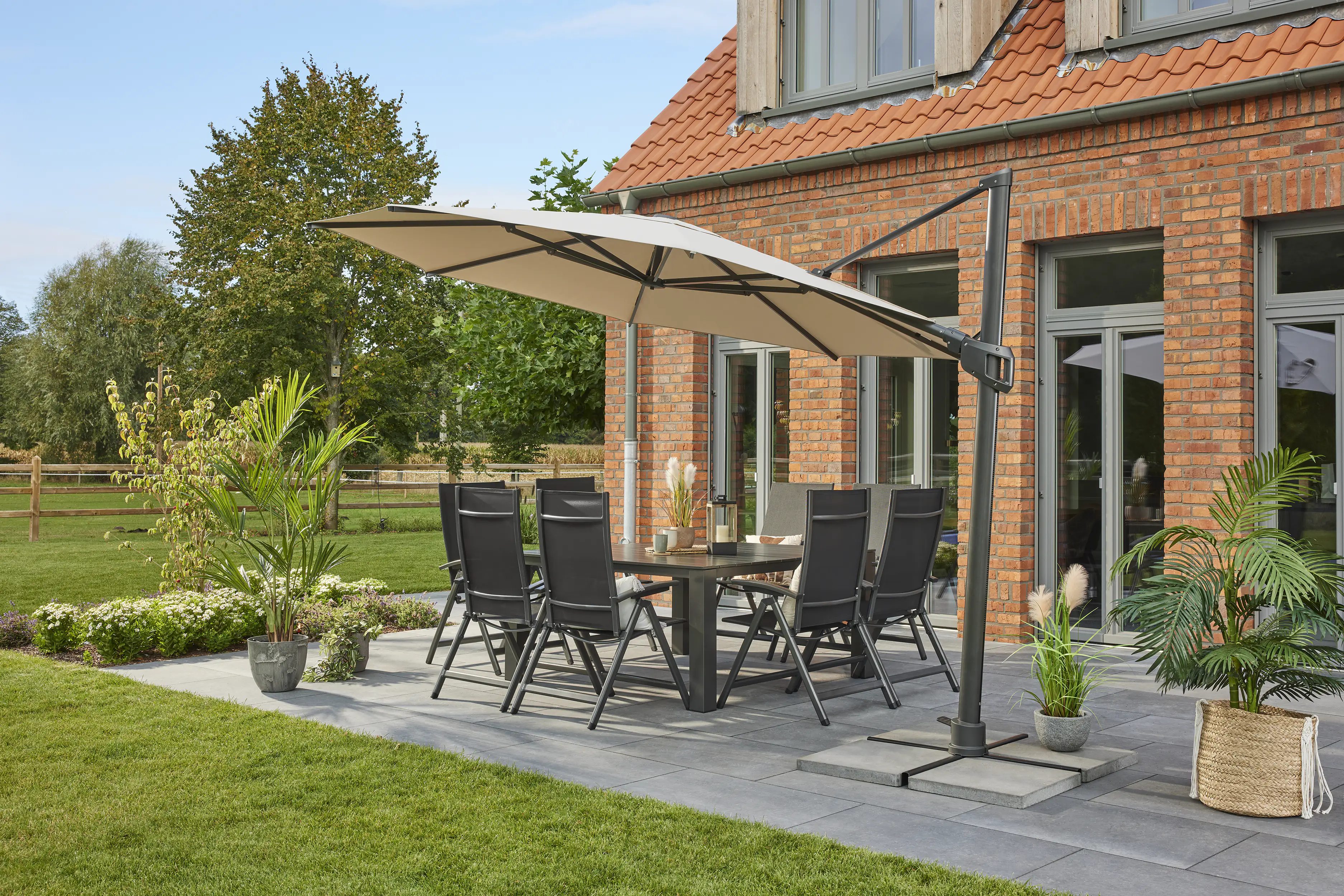 MWH Ampelschirm Monte Carlo rund beige