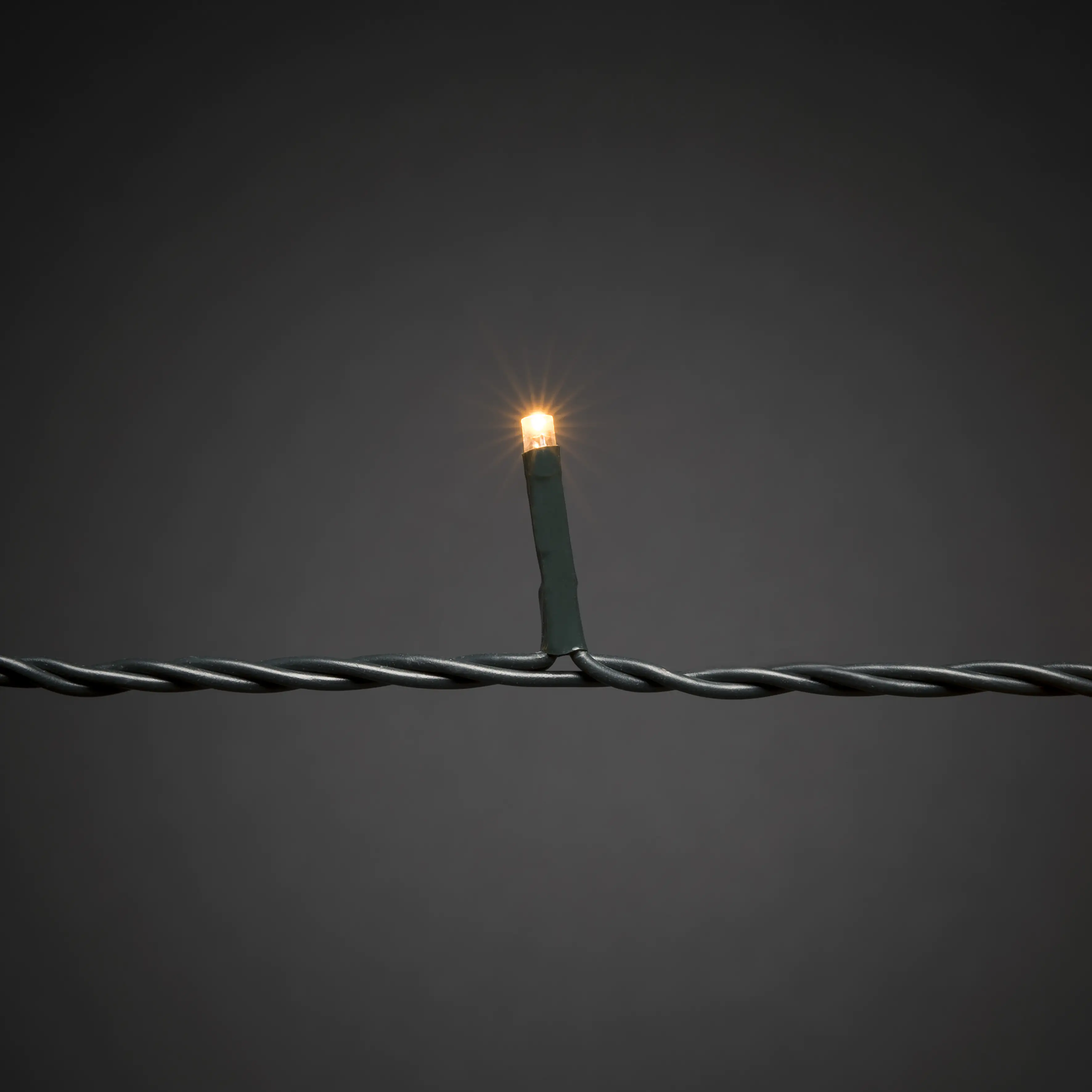 Konstsmide LED Baummantel mit Ring 5 Stränge a 30 Dioden