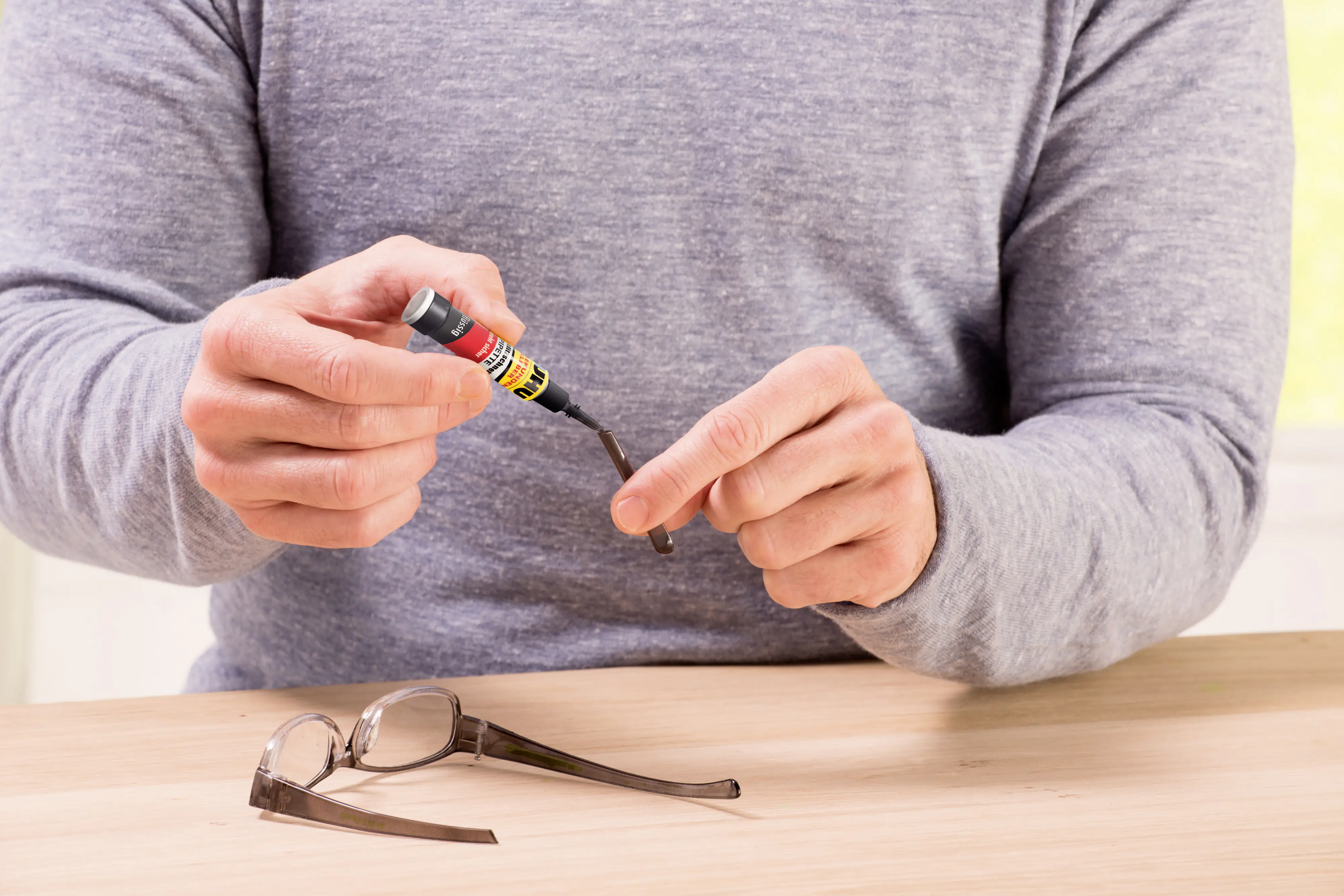 UHU Sekundenkleber blitzschnell Pipette Control flüssig 3 g