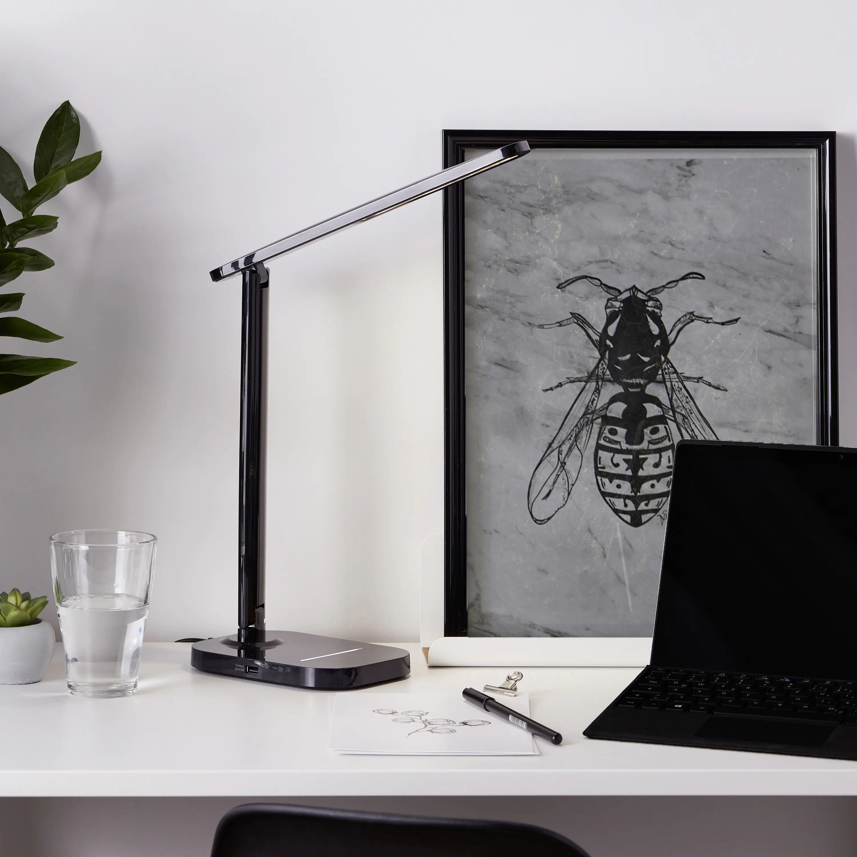 Brilliant LED Tischleuchte Vicari 33,3 x 12 cm 6 W dimmbar Brilliant LED Tischleuchte Vicari 33,3 x 12 cm 6 W dimmbar