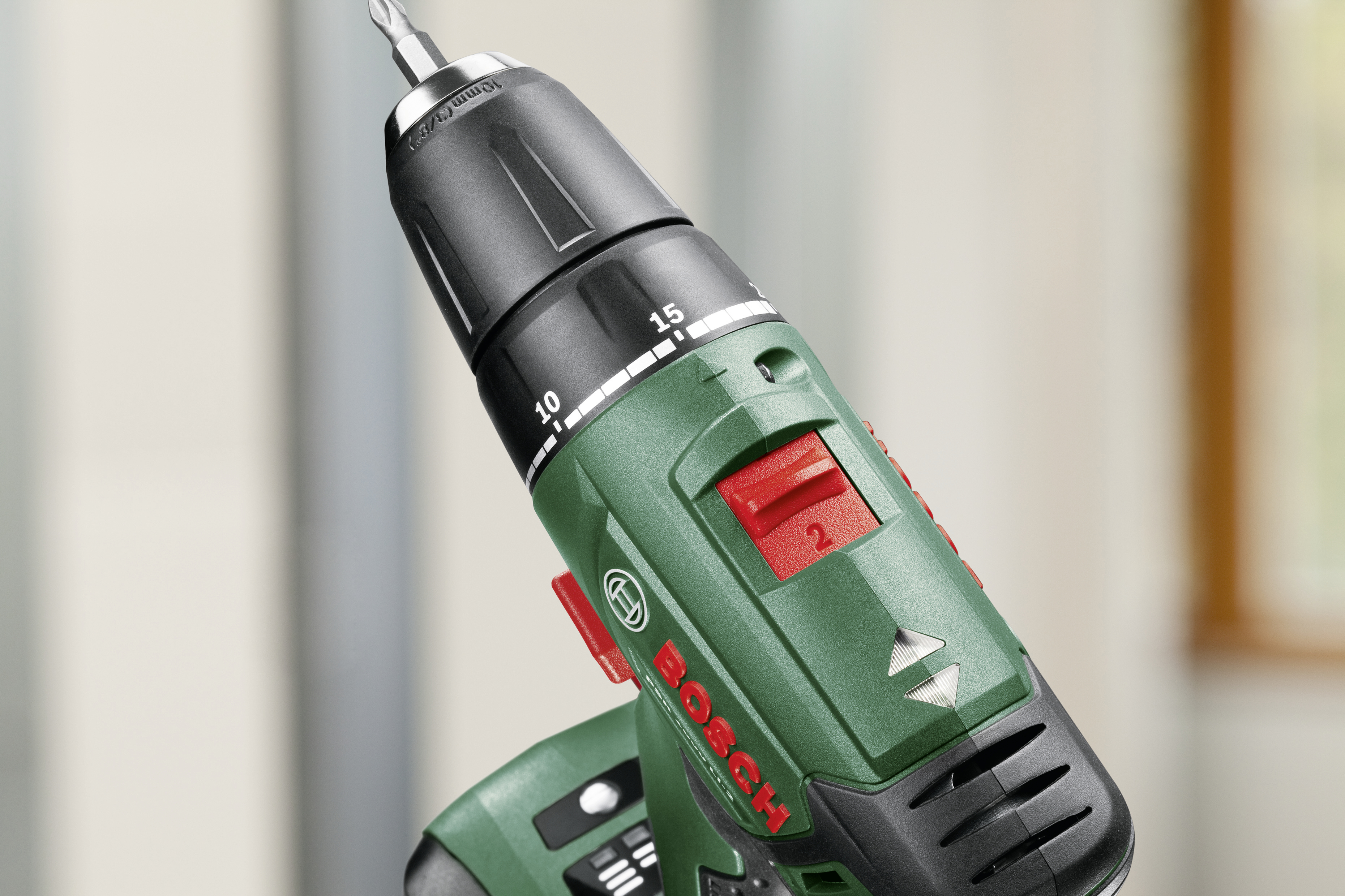 Bosch Akku-Bohrschrauber PSR 1800 LI-2 18 V 1,5 Ah mit 2 Akkus & Ladegerät Bosch Akku-Bohrschrauber PSR 1800 LI-2 18 V 1,5 Ah mit 2 Akkus & Ladegerät
