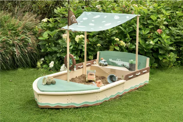 Eigener Spielplatz im Garten