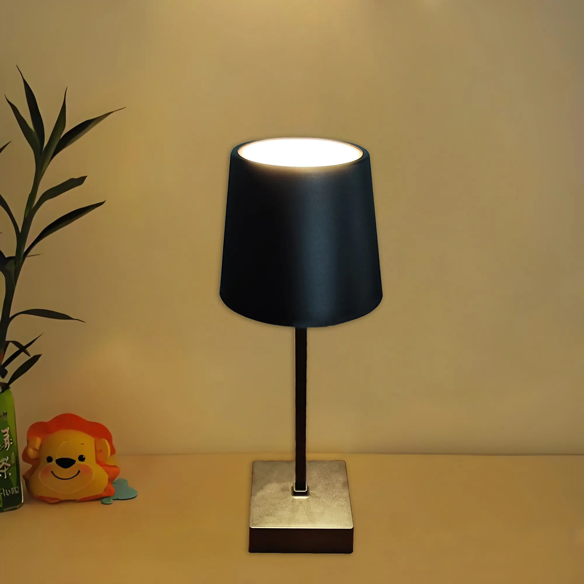 LED Tischleuchte Joy schwarz mit Akku warmweiß