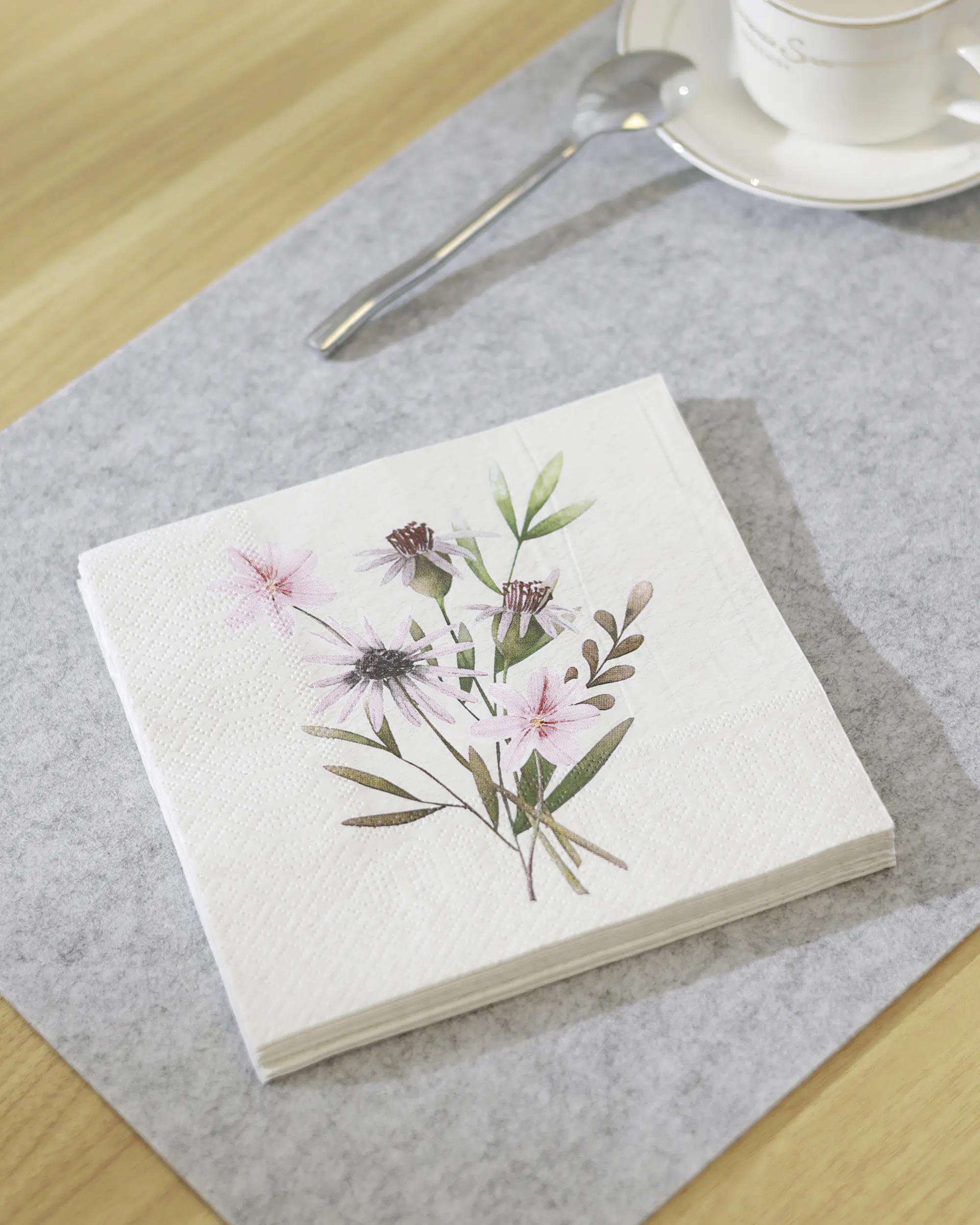 Eglo Servietten Blumen Mahuli weiß 16,5 x 16,5 cm - 20er Pack