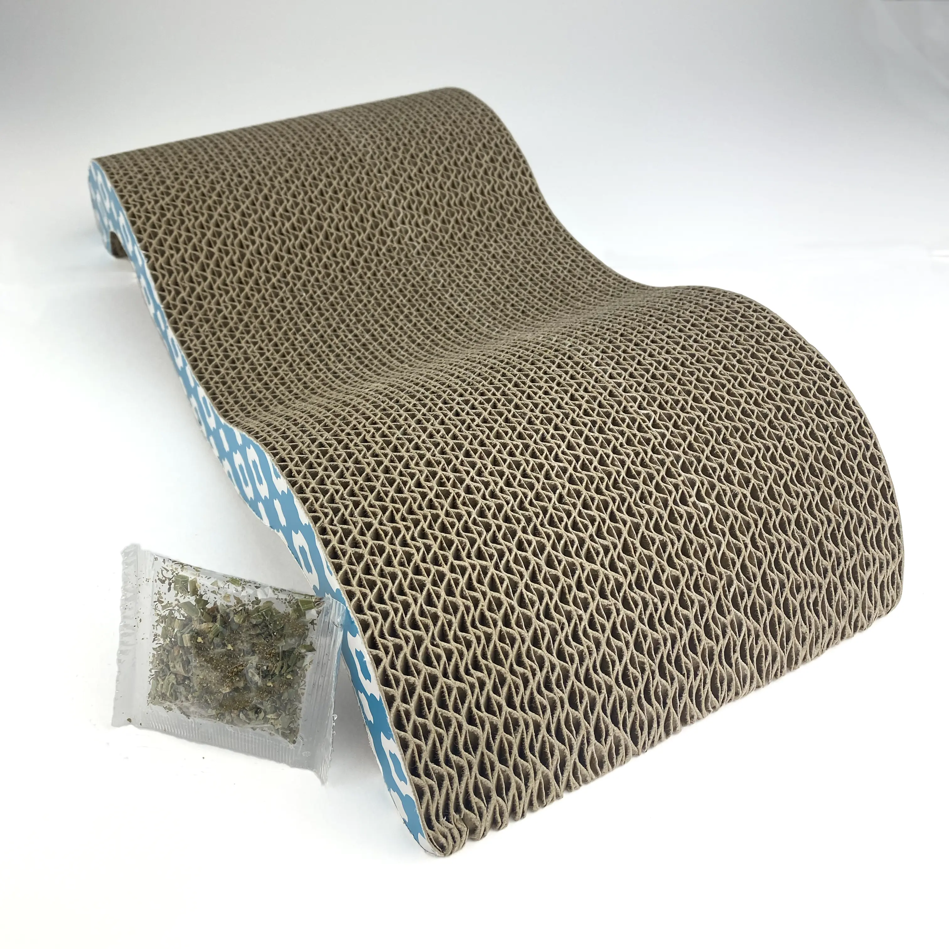 Thempa Kratzpappe für Katzen Wave mit Katzenminze 38 cm