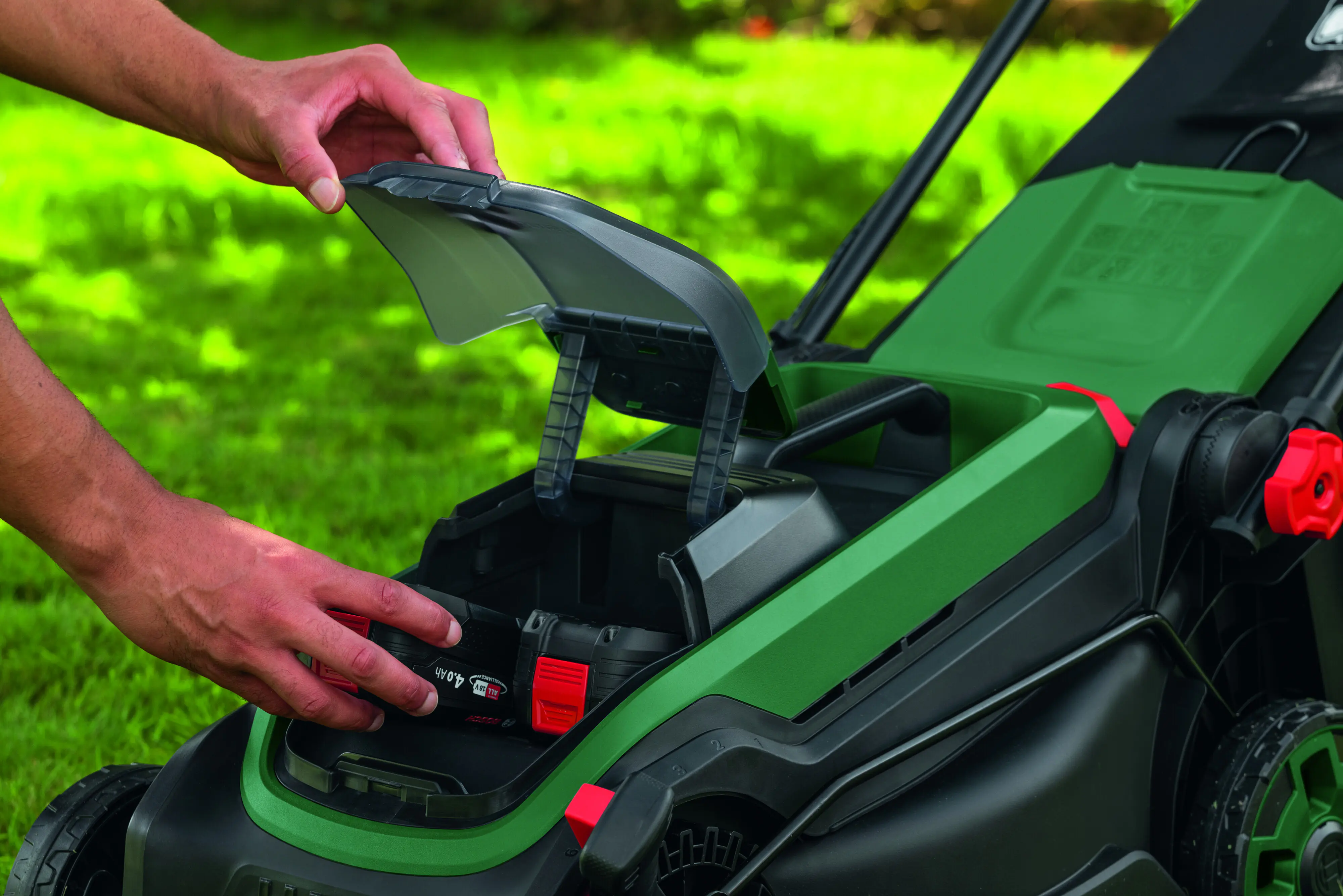 Bosch Akku Rasenmäher Rotak 18V 2-38 solo 38 cm Schnittbreite