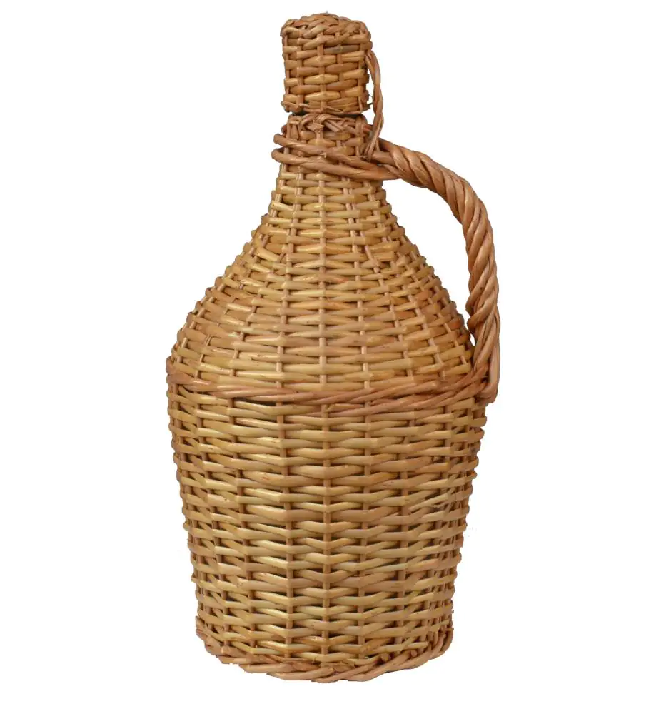 Demijohn im Weidegeflecht