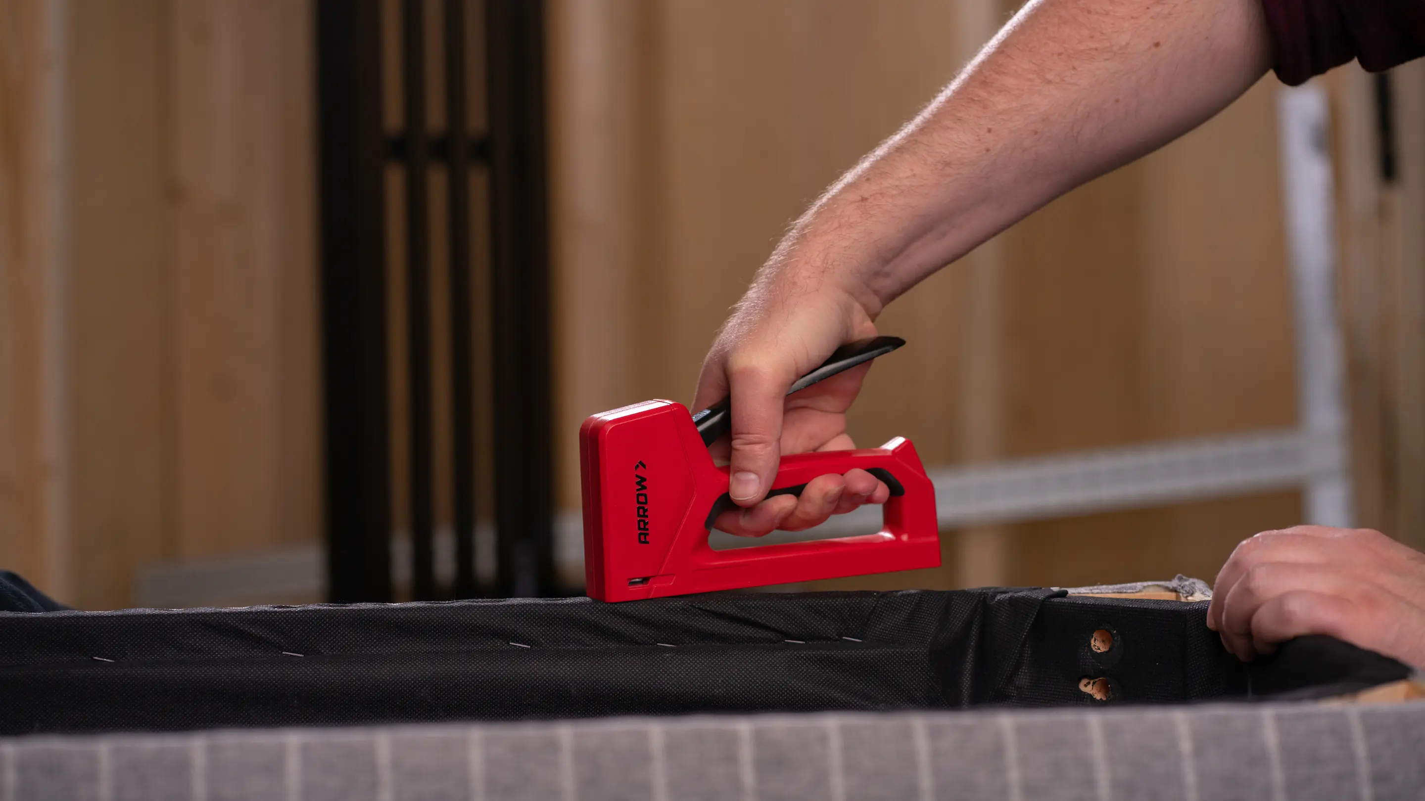 Arrow Handtacker JT27 für Feindrahtklammern