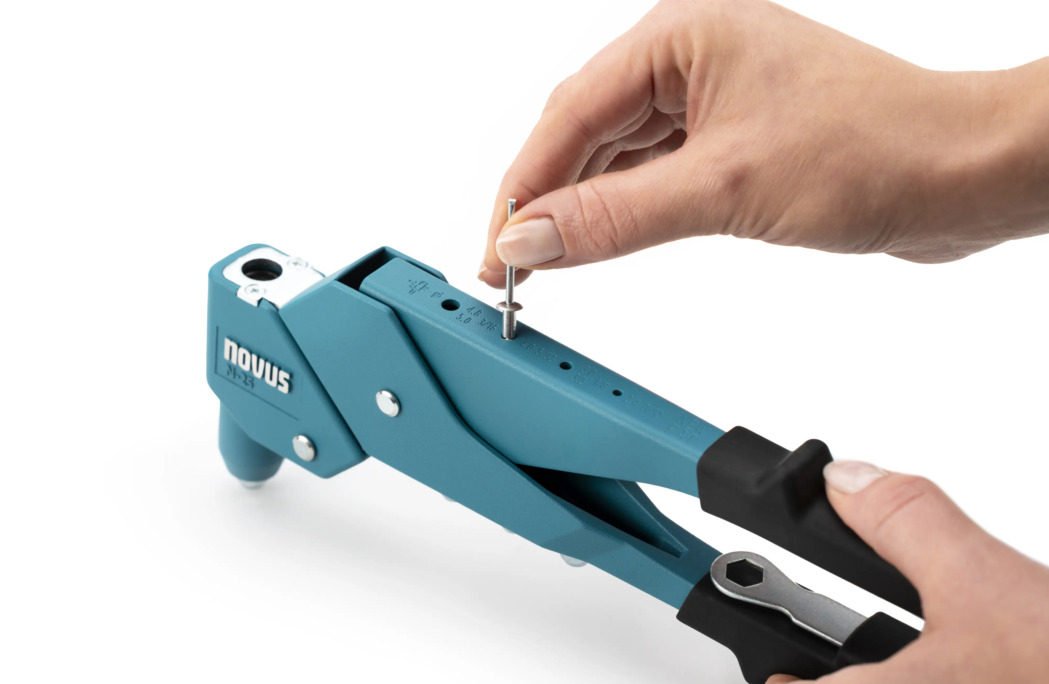 Novus Blindnietzange N-25 Blue 360° Schwenkkopf