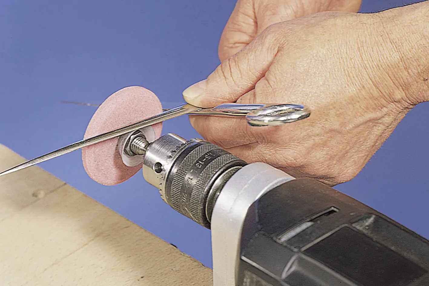 Wolfcraft Schleifaufsatz für Messer und Scheren