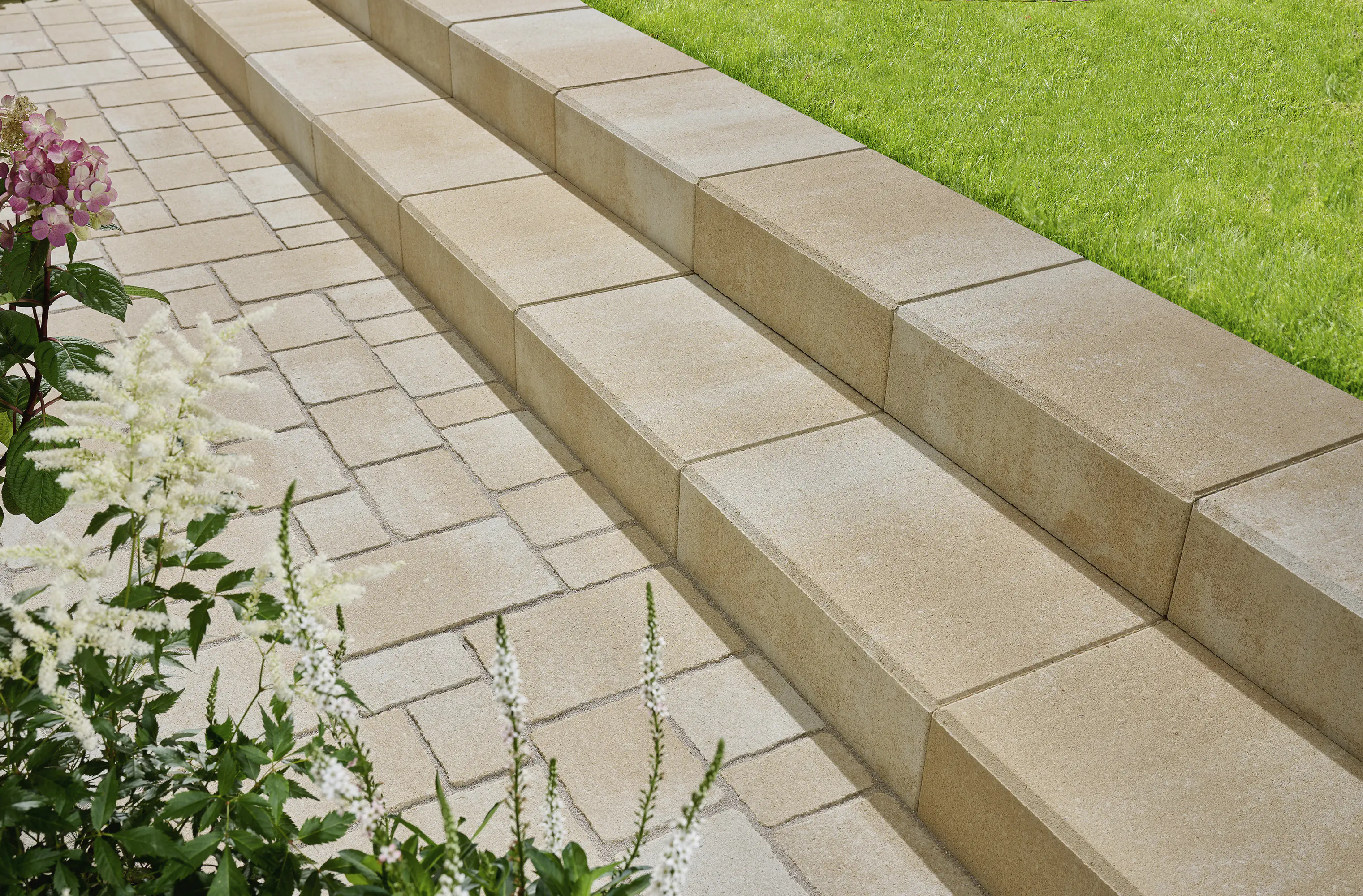 Kann Blockstufe 50 x 34 x 15 cm sandsteingelb