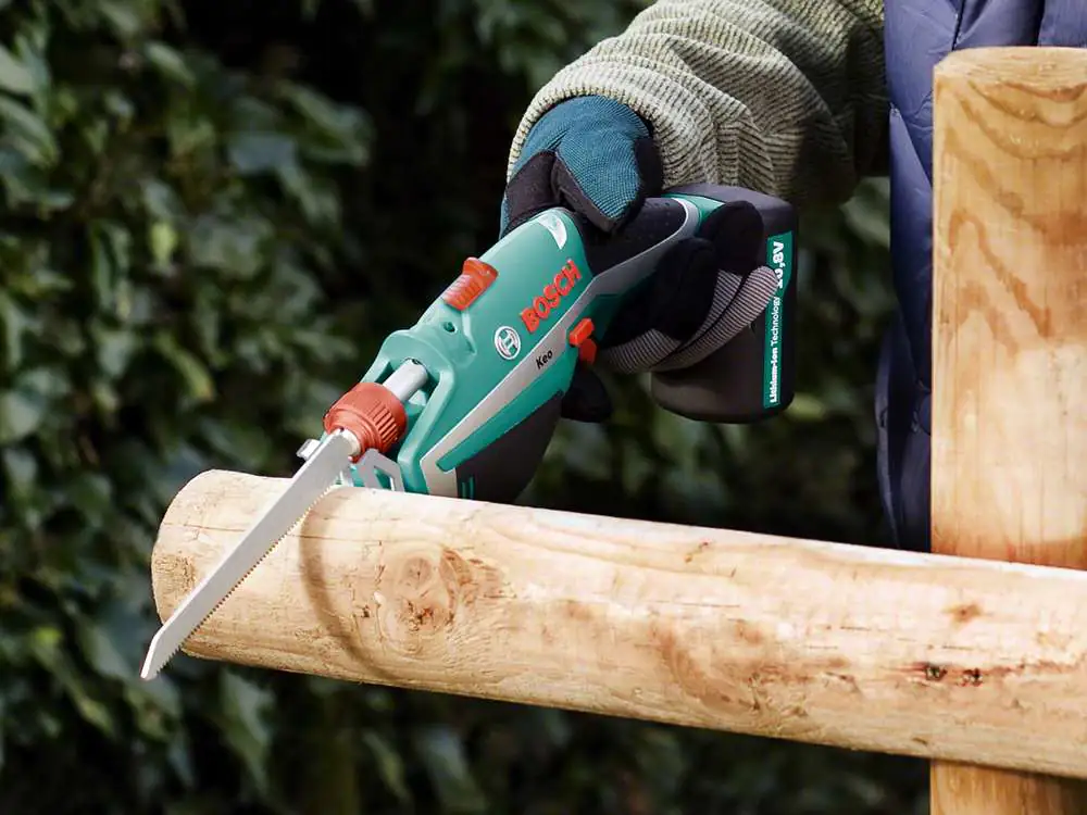 Bosch Akku-Universalsäge Keo 6/8 cm Schnittbreite