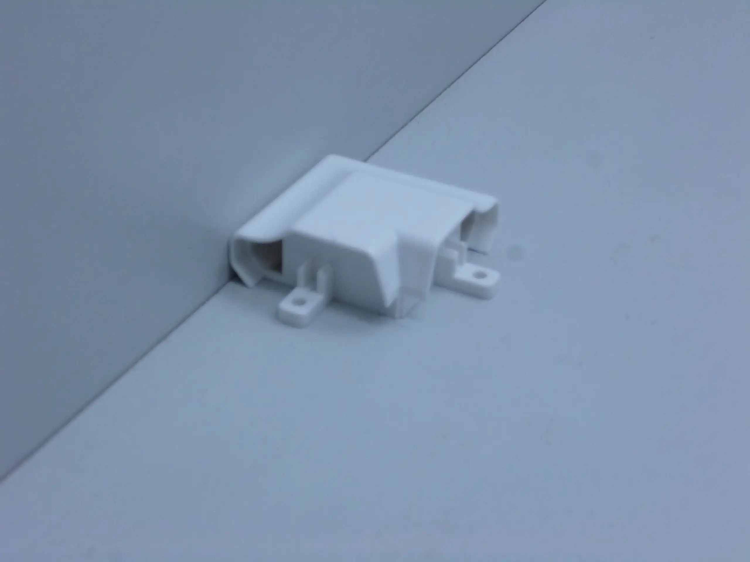 B.S. Bauprogramm Außenecke für Deckenabschlussleiste 17 x 36 mm weiß B.S. Bauprogramm Außenecke für Deckenabschlussleiste 17 x 36 mm weiß