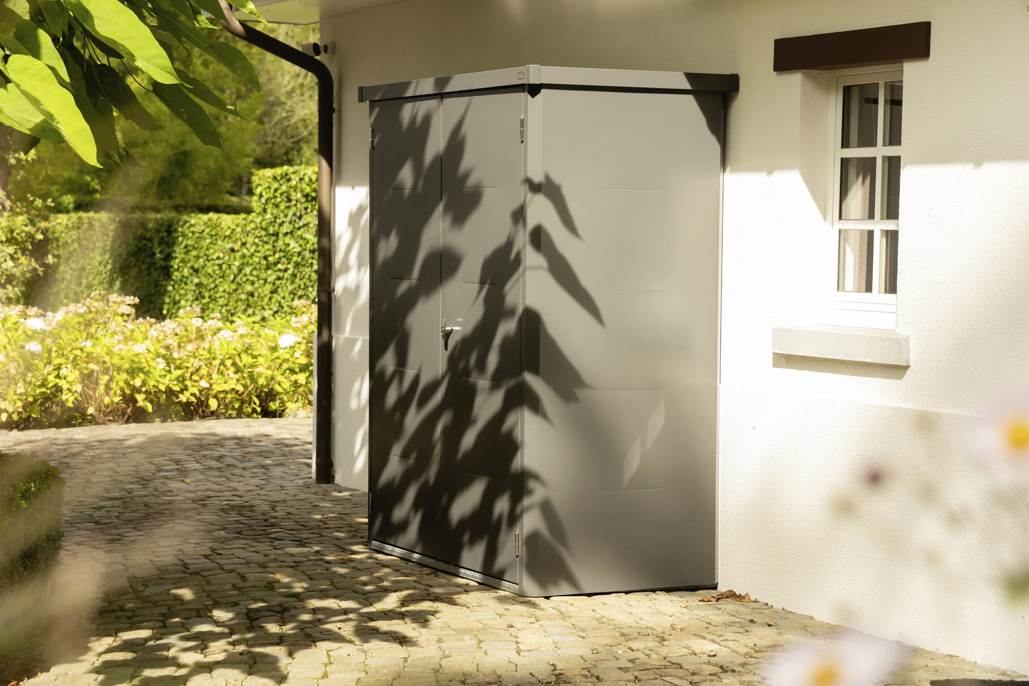 Telluria Geräteschrank Giarmadio granitgrau 154 x 88 cm