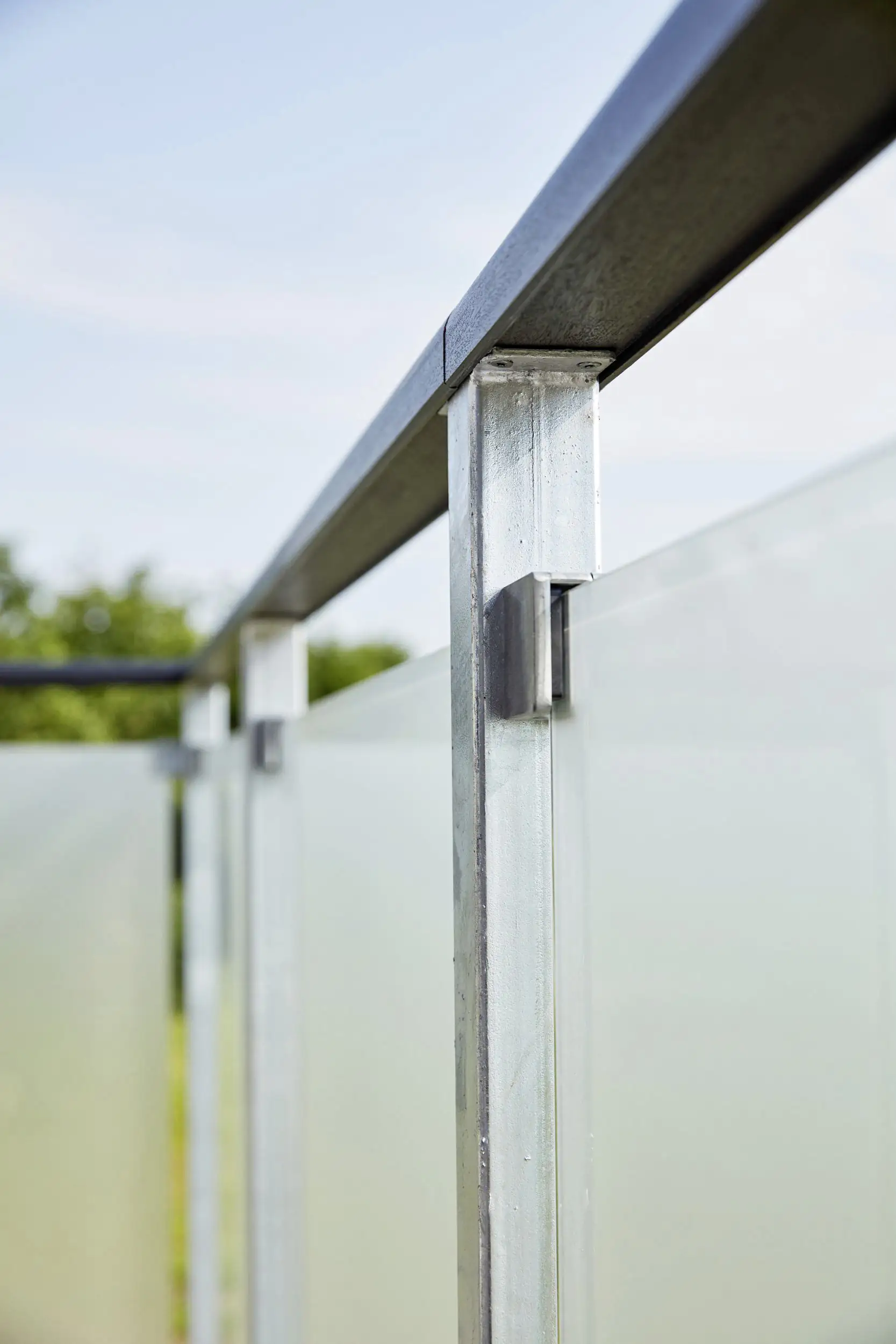 Plus Handlauf Mahagoni 3,6 x 189 cm schwarz für Stahlpfosten