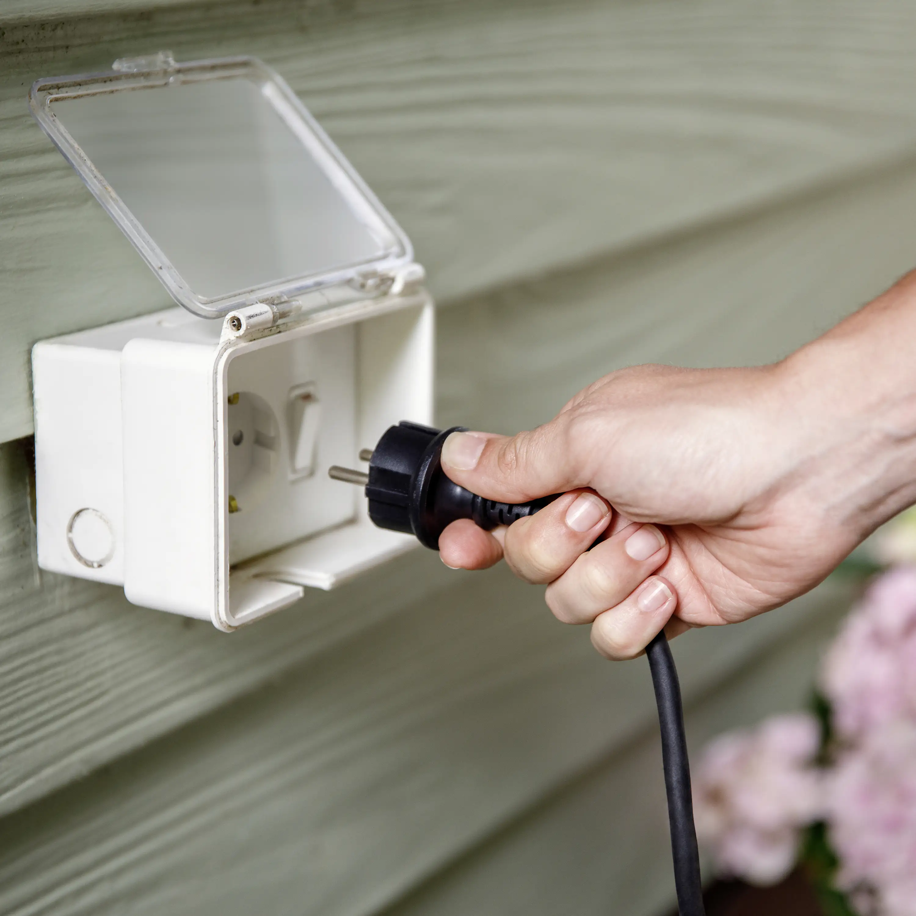 Philips Hue Netzteil 40W Outdoor schwarz 1,5 m Philips Hue Netzteil 40W Outdoor schwarz 1,5 m