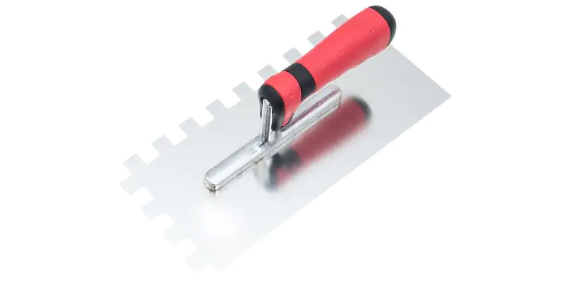 Zahnglättekelle 280 x 130 mm Zahnung 15 x 15 mm mit Zwei-Komponentengriff