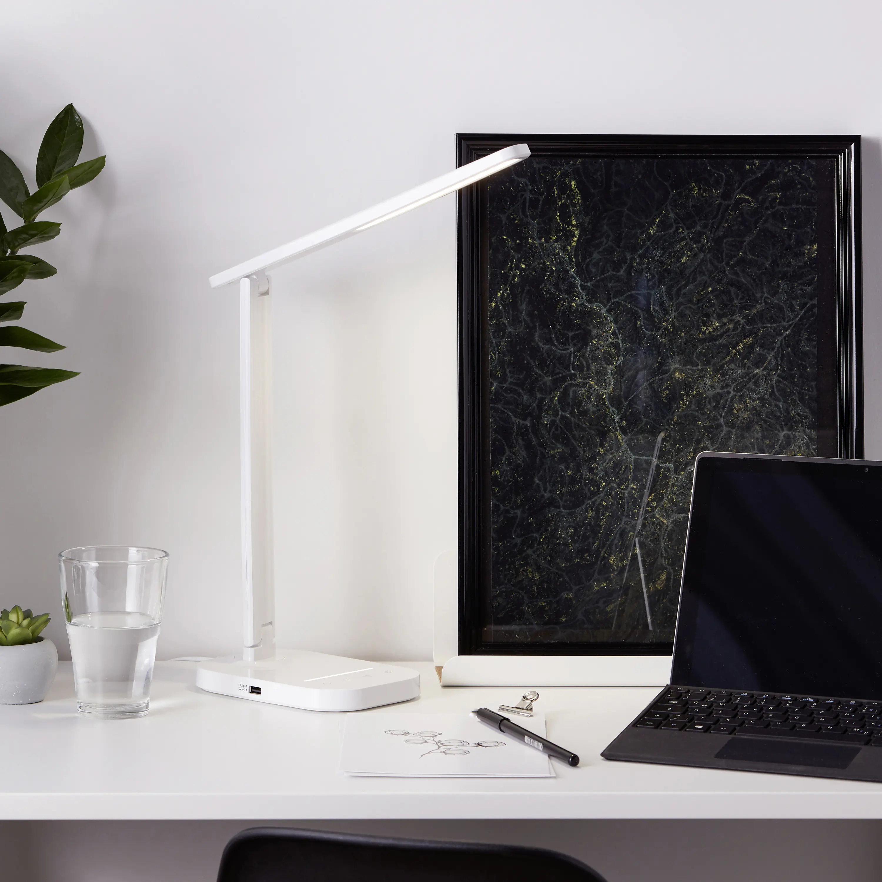 Brilliant LED Tischleuchte Vicari 33,3 x 12 cm 6 W dimmbar