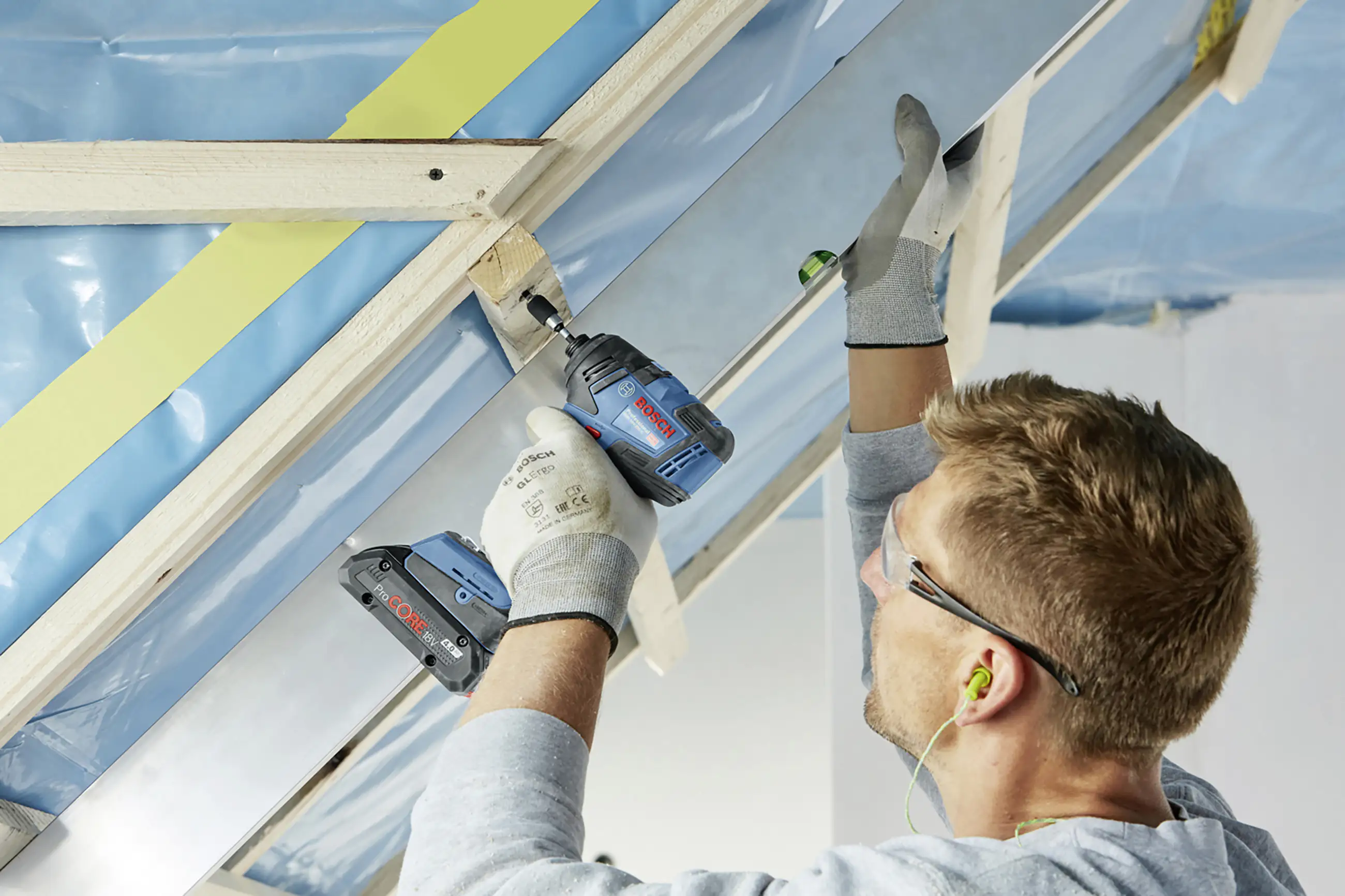 Bosch Professional Akku-Drehschlagschrauber GDR 18V-200 C Solo in L-Boxx