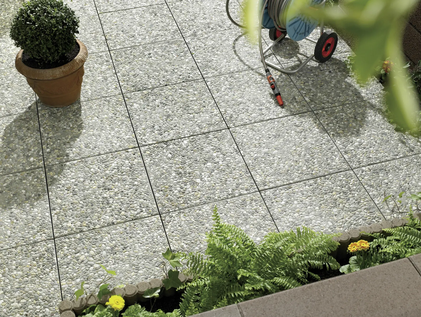 Kann Terrassenplatte Waschbeton 40 x 40 x 4 cm kieselbunt