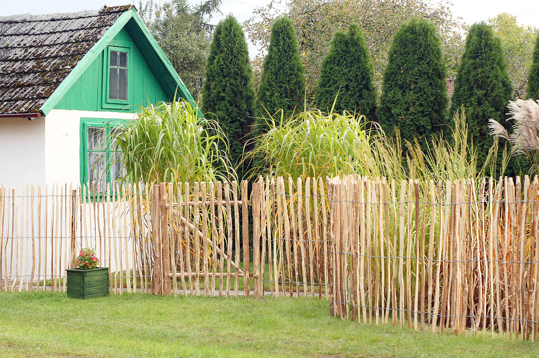 Staketenzaun Haselnuss 90 x 400 cm, gerollt