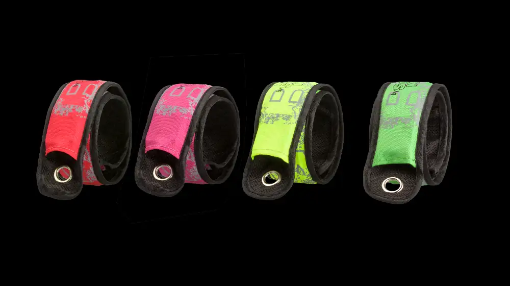 9001778445391_003 Walser LED Klackband rot