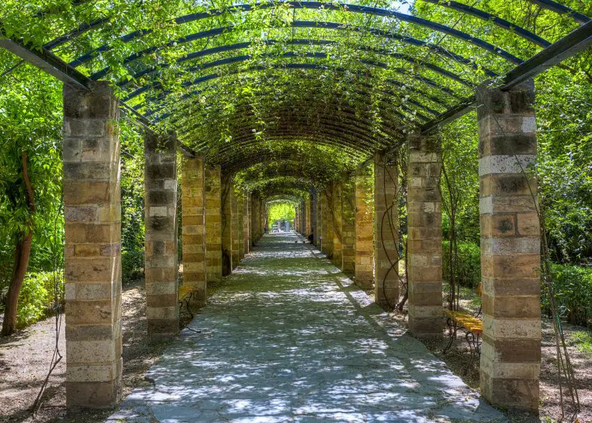 papermoon Vlies- Fototapete Digitaldruck 350 x 260 cm Garden of Athens