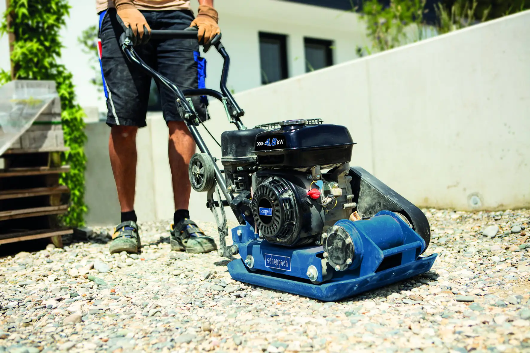 Scheppach Rüttelplatte HP 1100 S 4-Takt 4,1 kW 5,5 PS Benzin Scheppach Rüttelplatte HP 1100 S 4-Takt 4,1 kW 5,5 PS Benzin